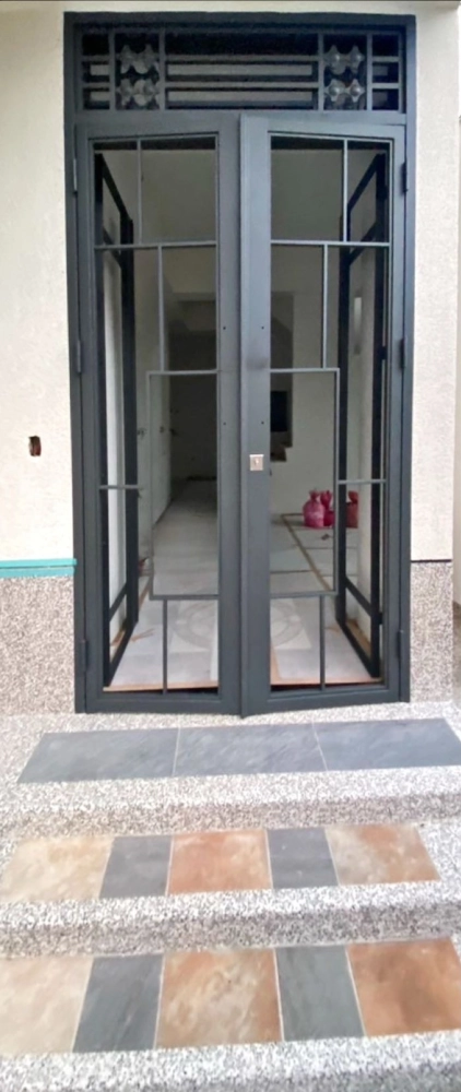 不銹鋼造型玄關門