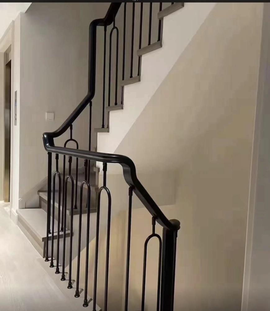  鍛造扶手