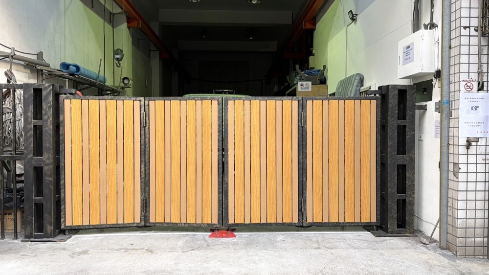 鋁合金電動懸浮摺疊門