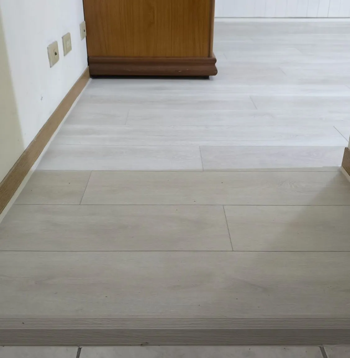 3225   Oak Tokyo Loft    閣樓橡木