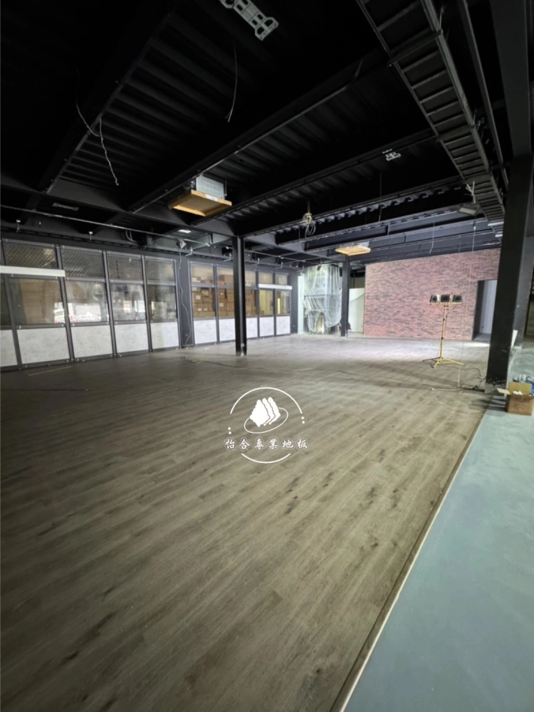 商辦空間｜台南耐磨地板安裝｜木地板施工
