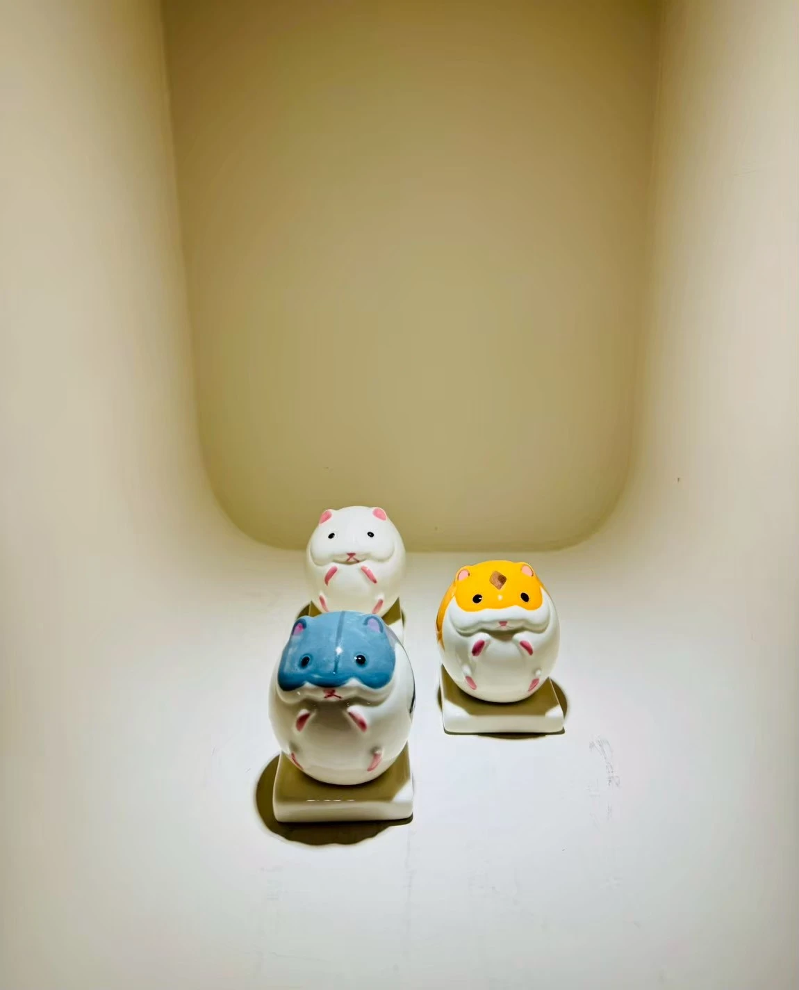 歸鼠 (灰、黃、白) 1公斤