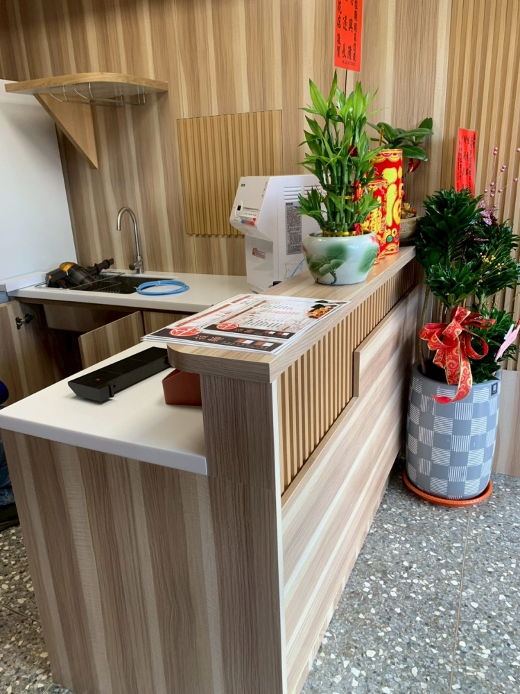 彰化市永安街拉麵店