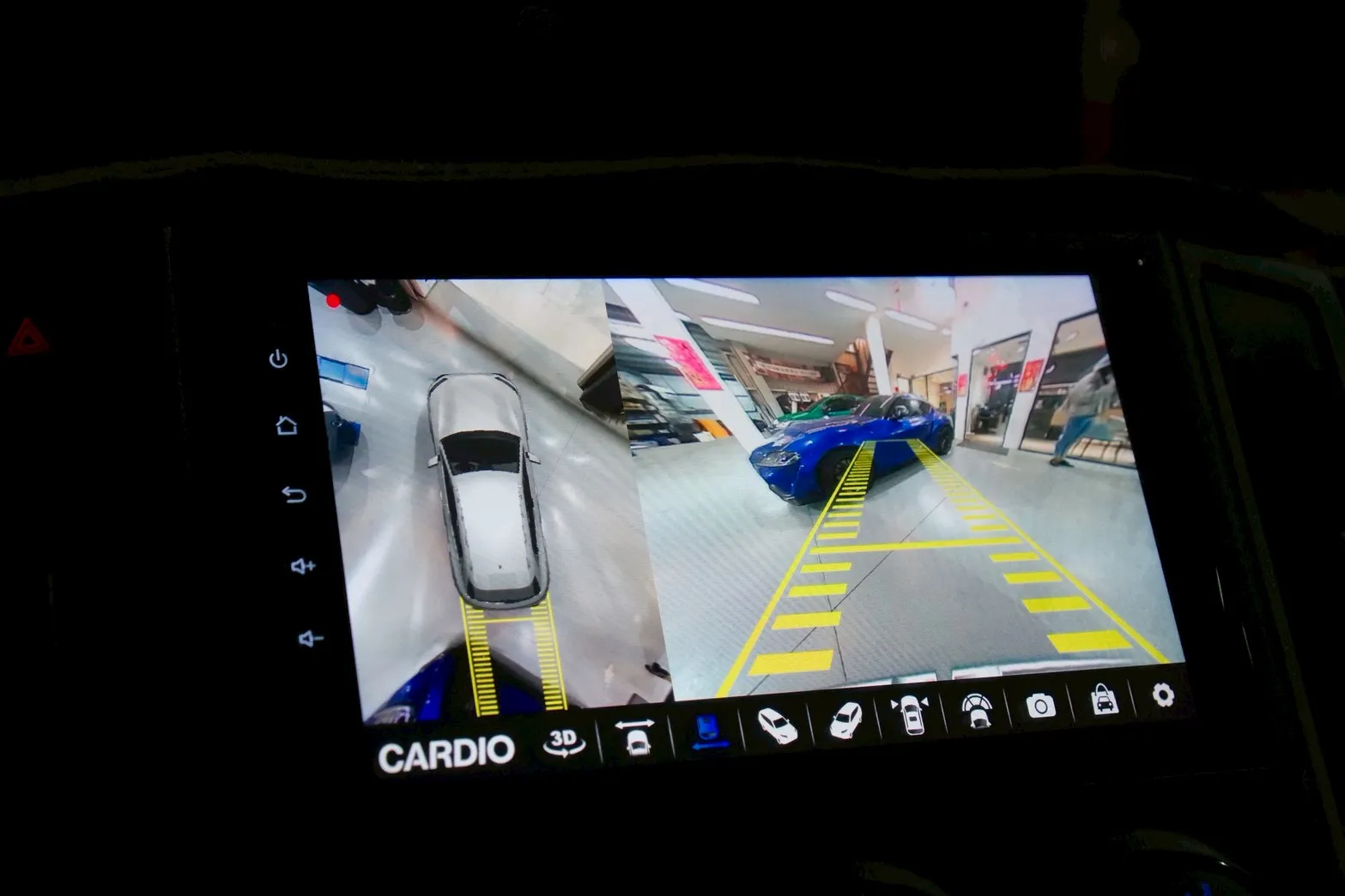 ⚪ 2024 Toyota Hiace 2.8 豪華版 銀色