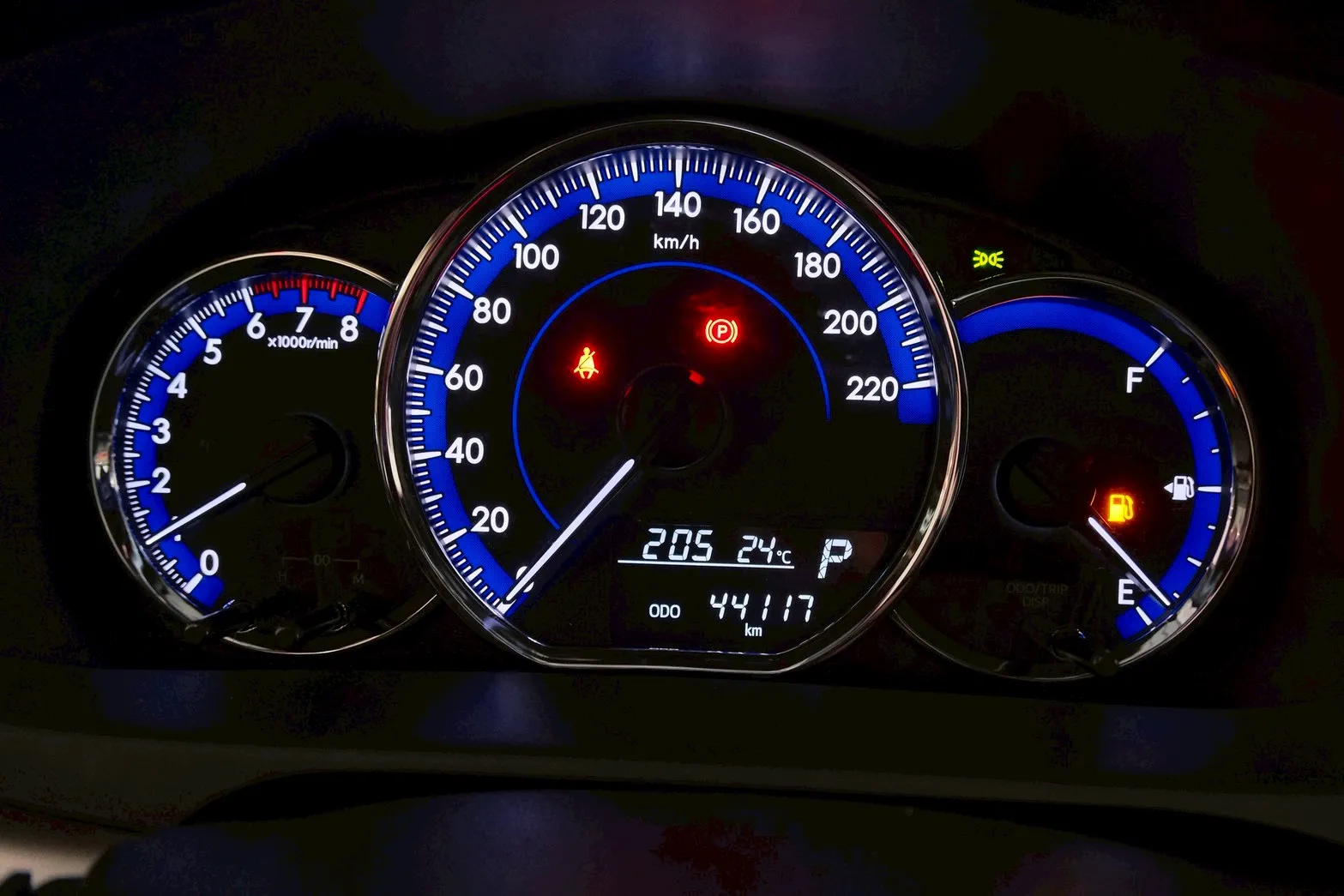 ⚪ 2020 Toyota Yaris Crossover 1.5 經典 白色