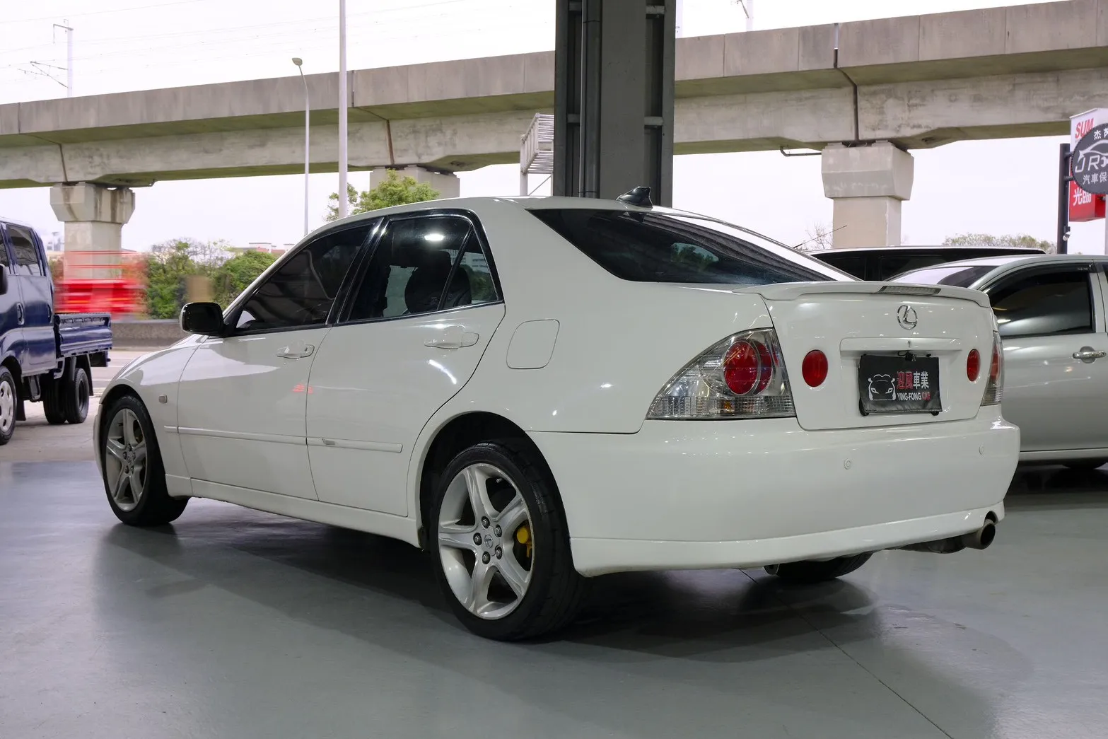⚪ 2000 Lexus IS200 白色