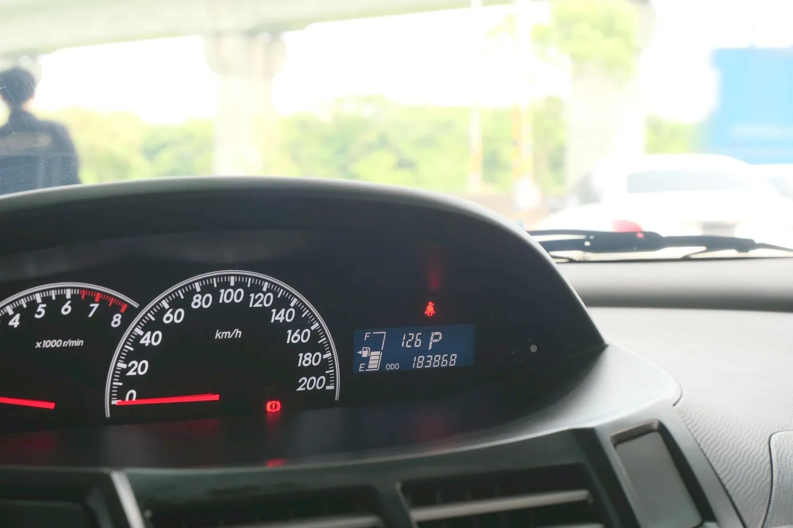 ⚪ 2010 Toyota Yaris 1.5G 灰色