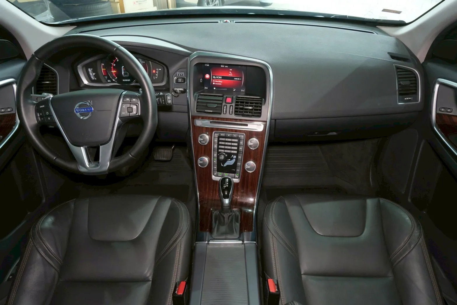 ⚪ 2017 Volvo XC60 T5 豪華版 白色