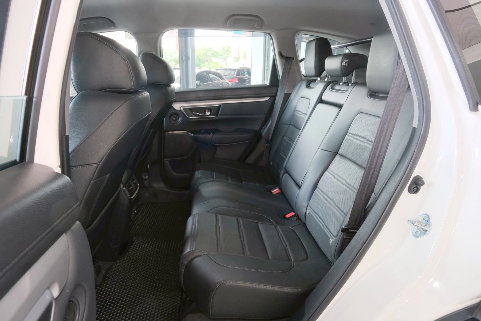 ⚪ 2019 Honda CR-V 1.5 VTi-S 白色