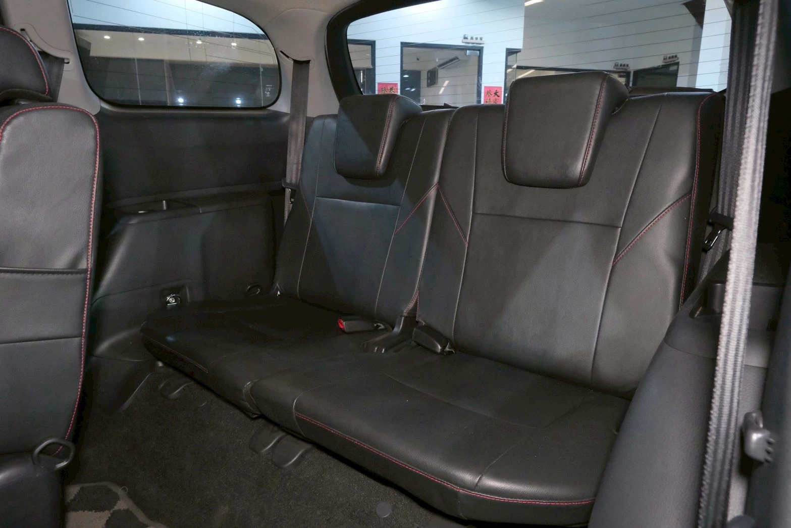 ⚪ 2013 Toyota Wish 2.0 經典版 銀色