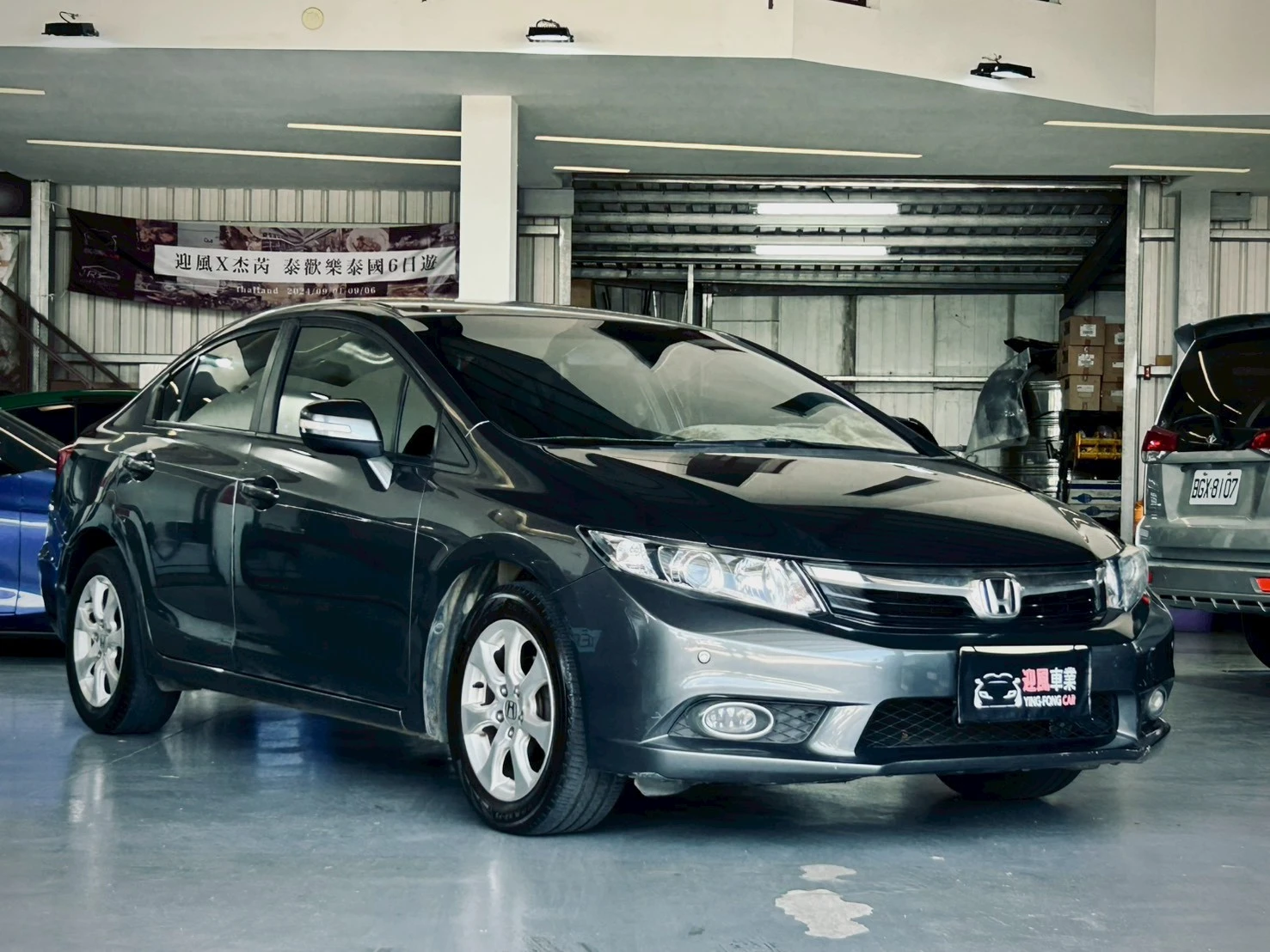 ⚪ 2013 Honda Civic 1.8 VTi 灰色