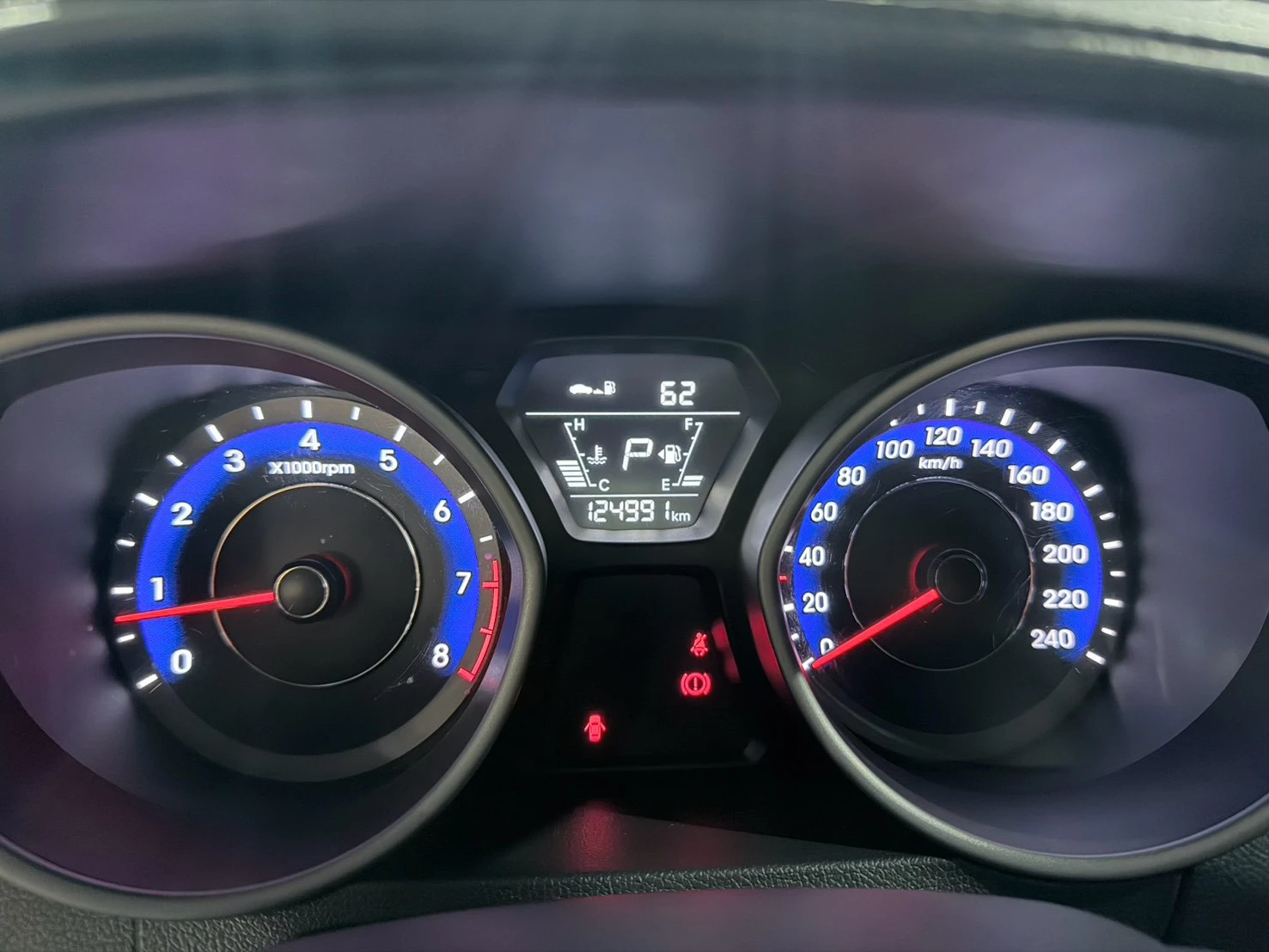 ⚪ 2015 Hyundai Elantra EX 豪華型 白色