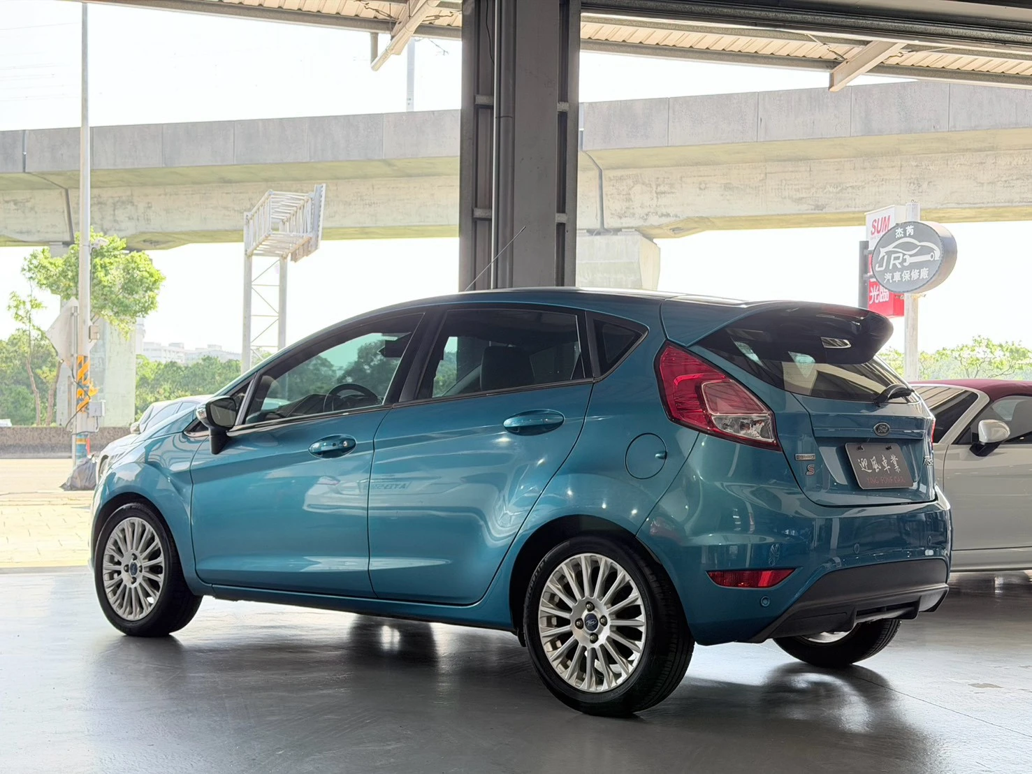 ⚪ 2015 Ford Fiesta 1.0 EcoBoost 運動型 藍色