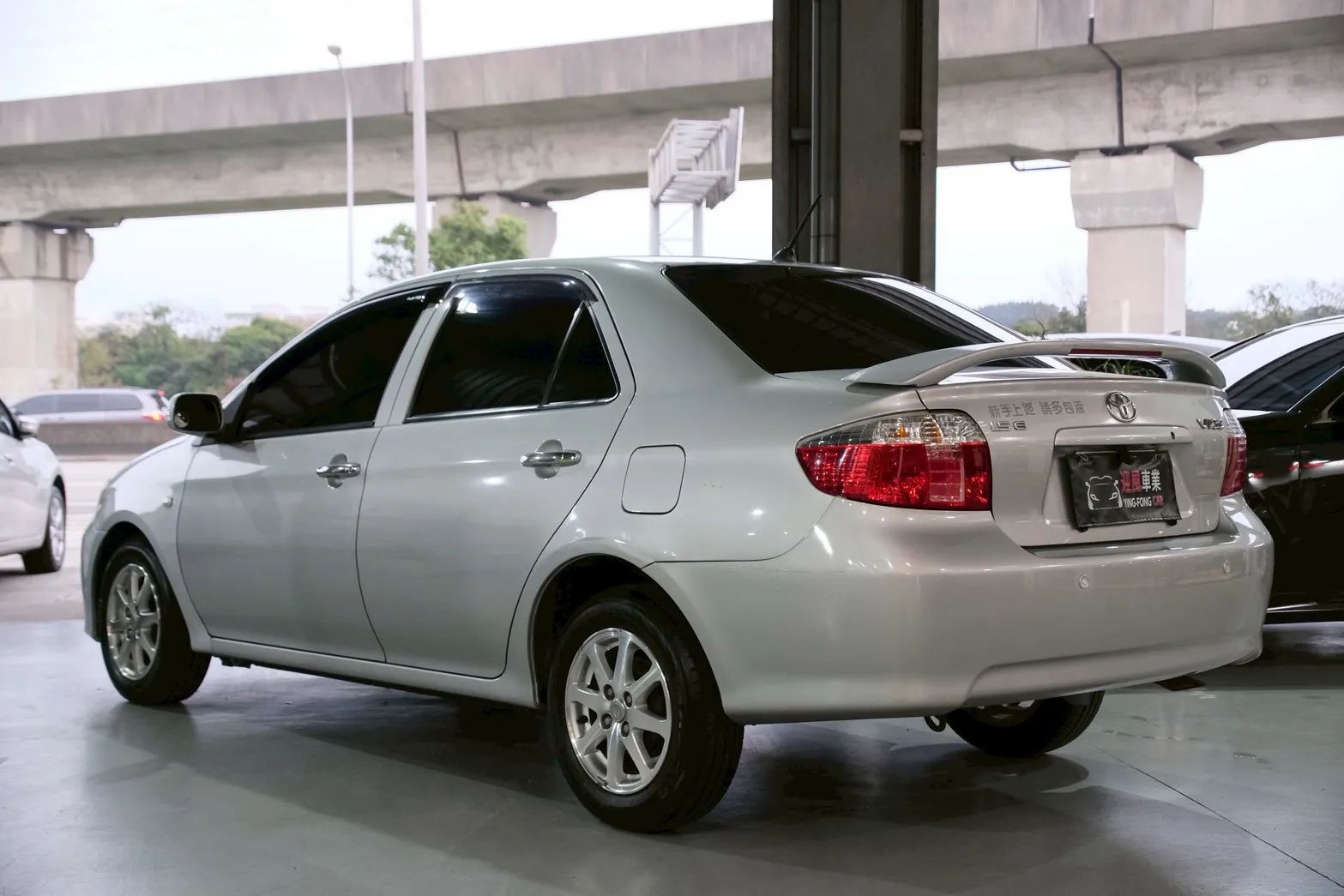 ⚪ 2009 Toyota Vios 1.5 E 銀色