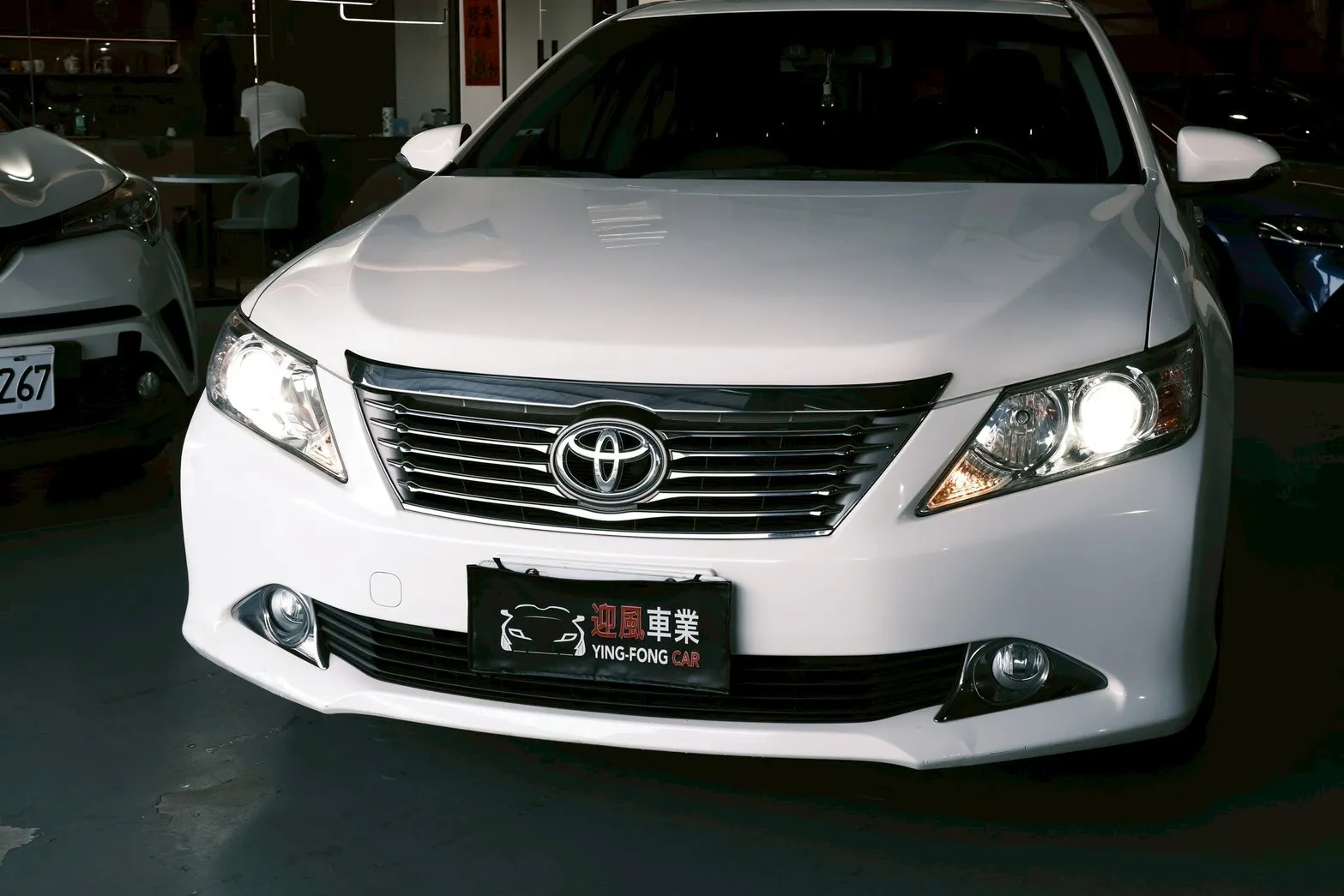 ⚪ 2013 Toyota Camry 2.0 E 白色