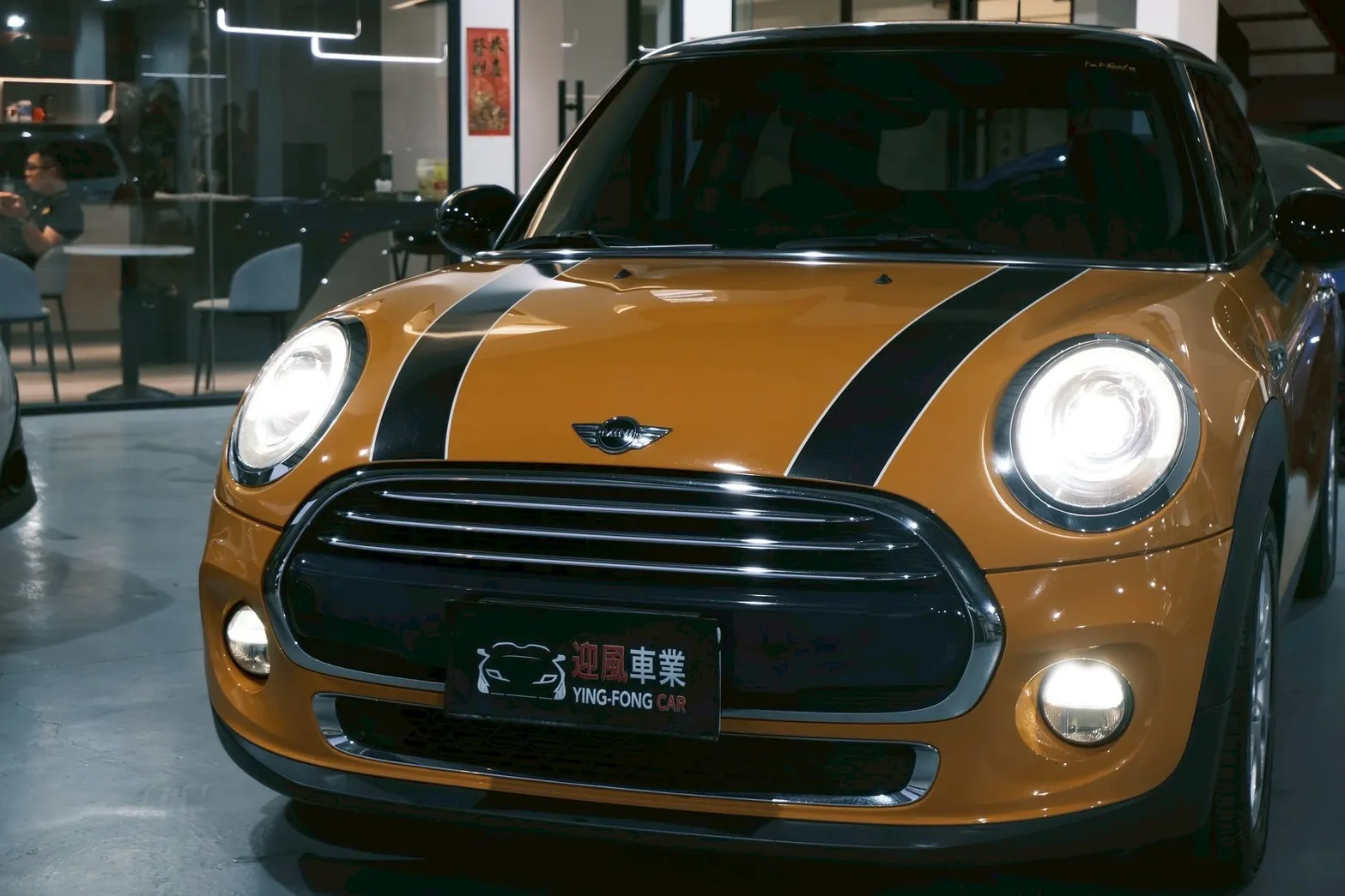 ⚪ 2017 Mini Hatch Cooper 1.5 黑頂橘