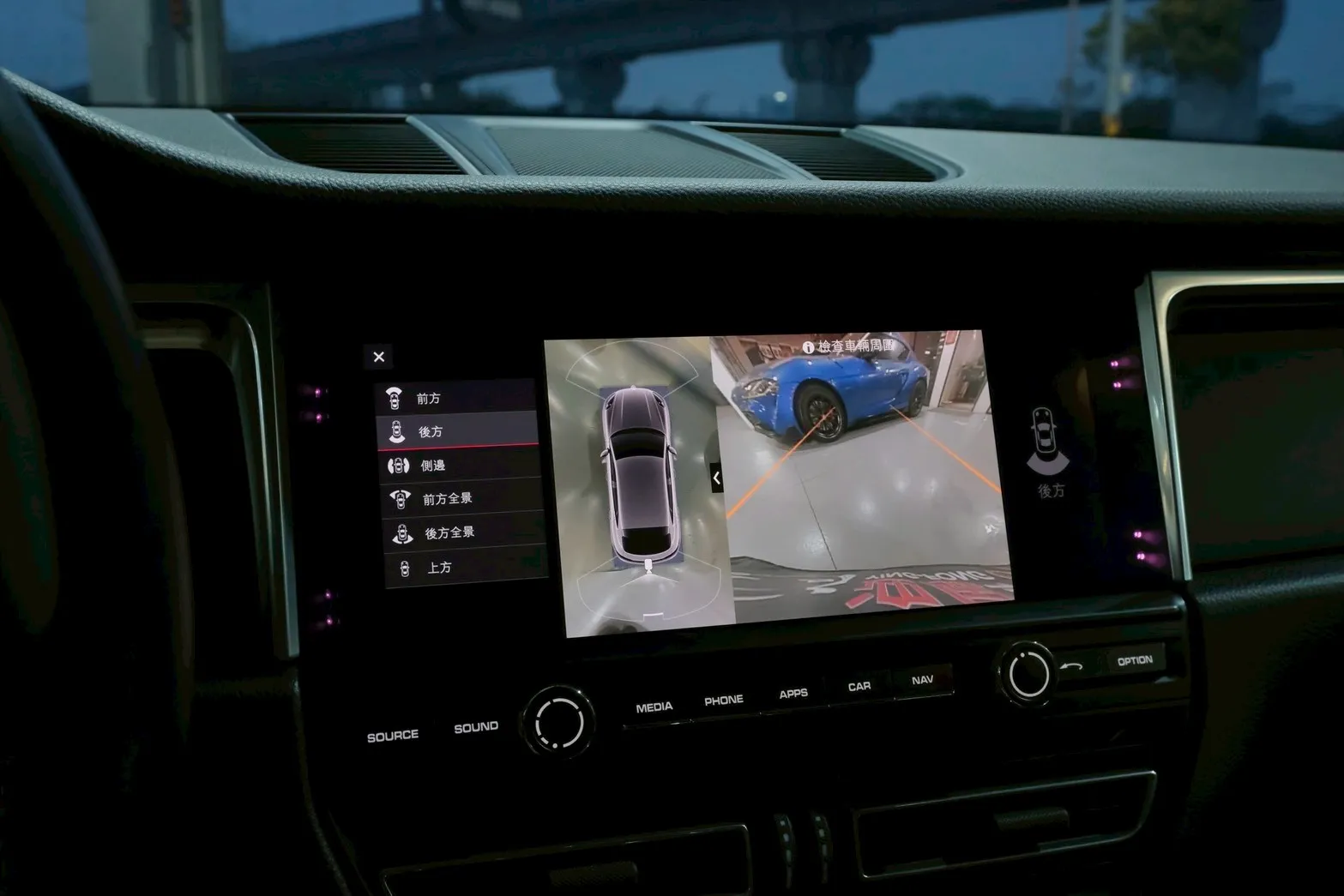 ⚪ 2020 Porsche Macan 2.0T 白色