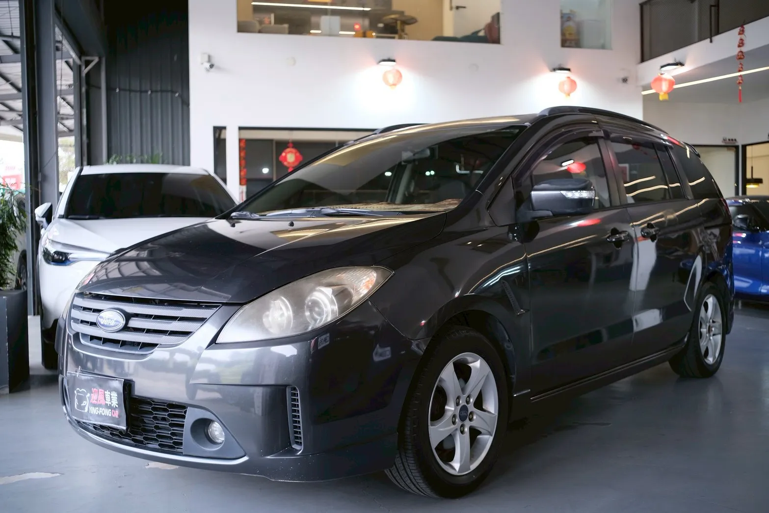 ⚪ 2010 Ford i-Max Ghia+ 七人座 灰色