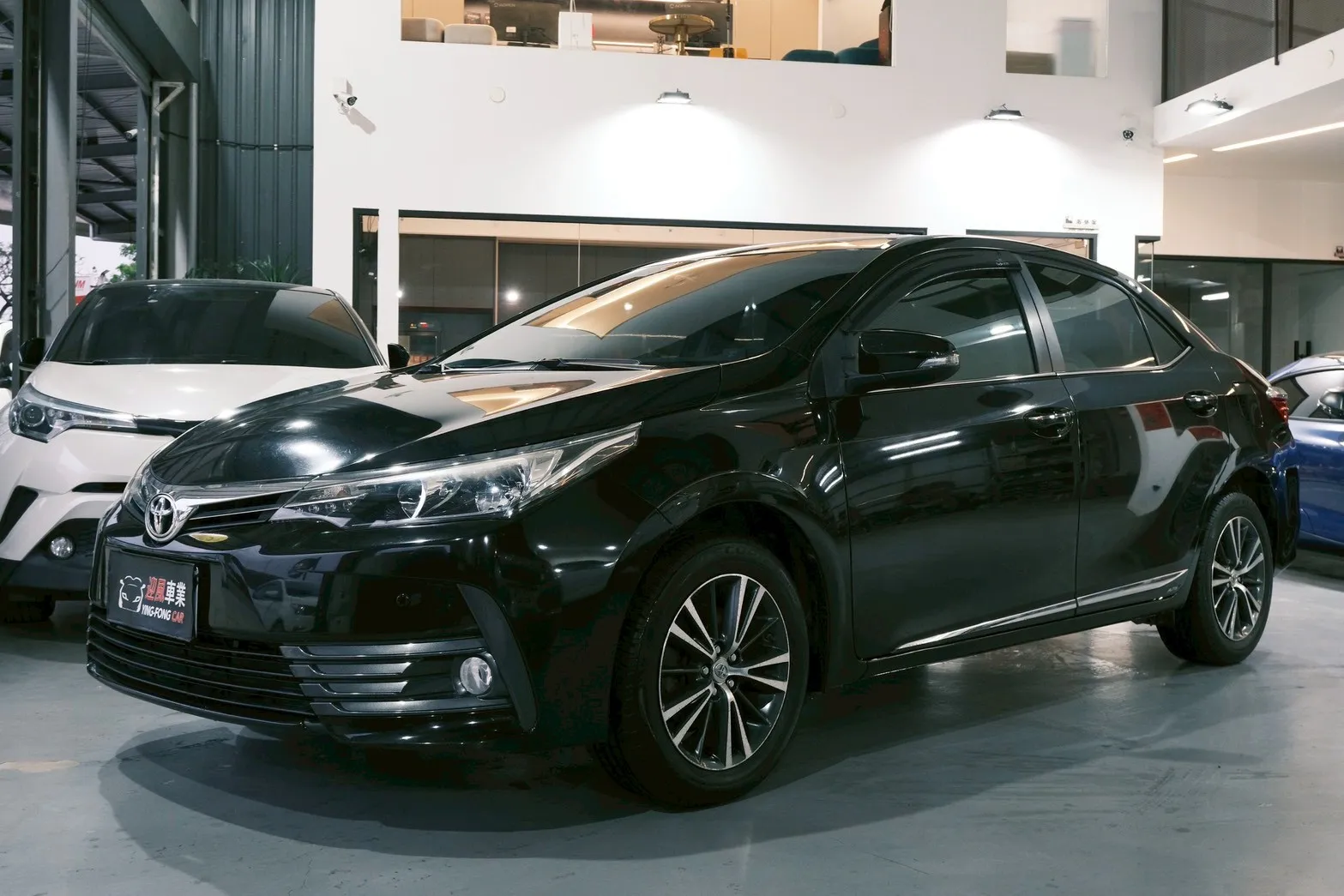 ⚪ 2017 Toyota Corolla Altis 1.8 豪華版 黑色