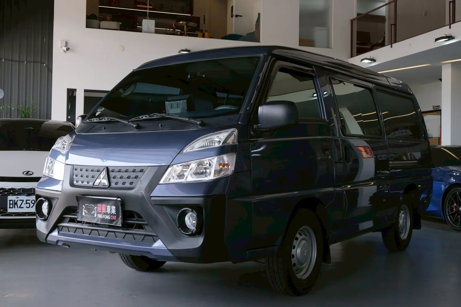 ⚪ 2023 中華汽車 Delica 2.4 手排 八人座 藍色