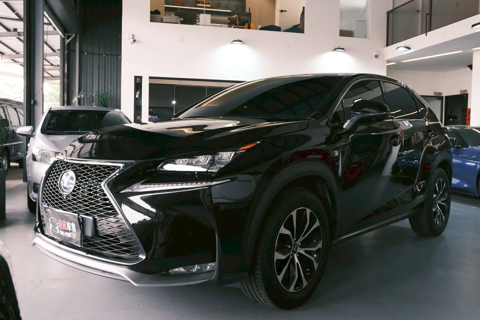 ⚪ 2015 Lexus NX300h F Sport版 黑色