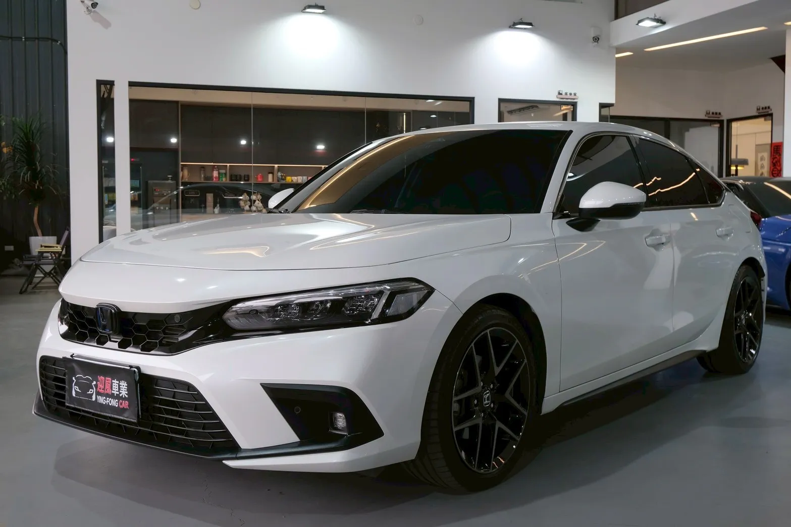 ⚪ 2023 Honda Civic e:HEV 白色