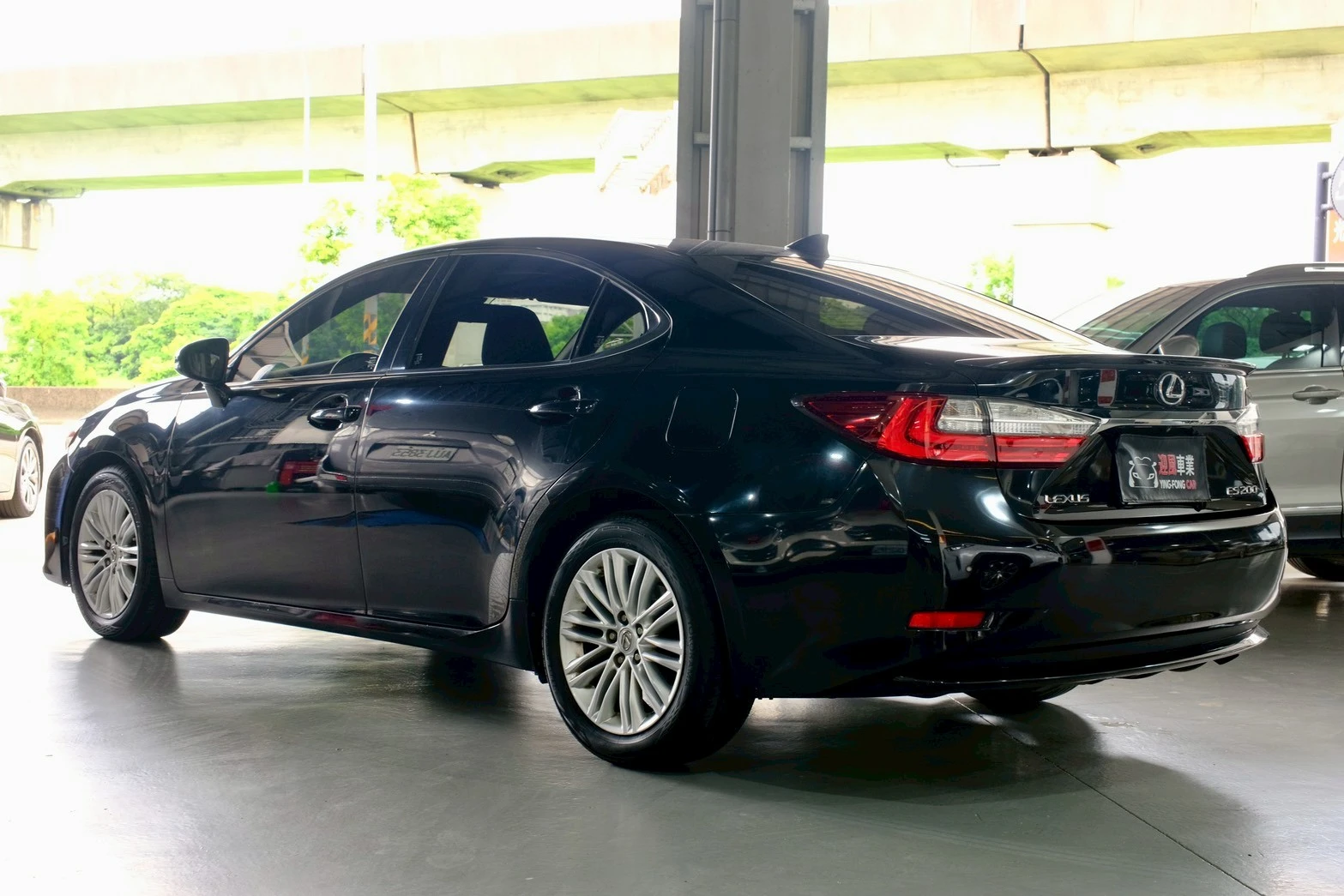 ⚪ 2016 Lexus ES200 頂級版 黑色