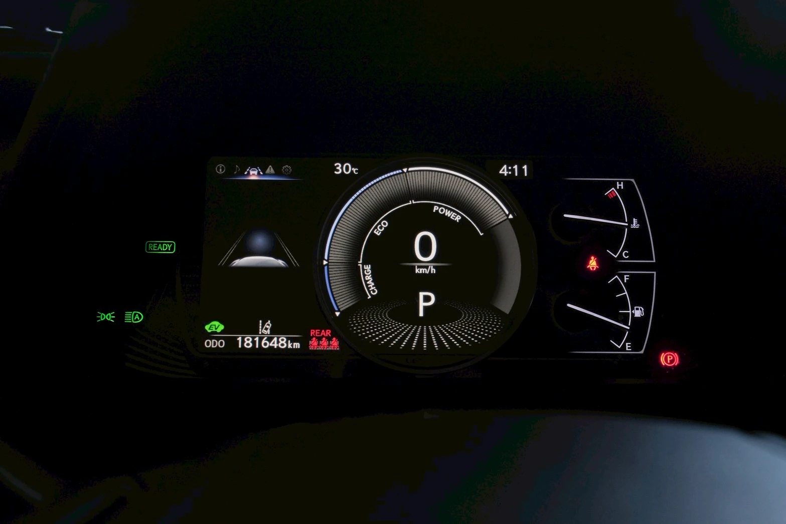 ⚪ 2019 Lexus UX250h 豪華版 鈦色