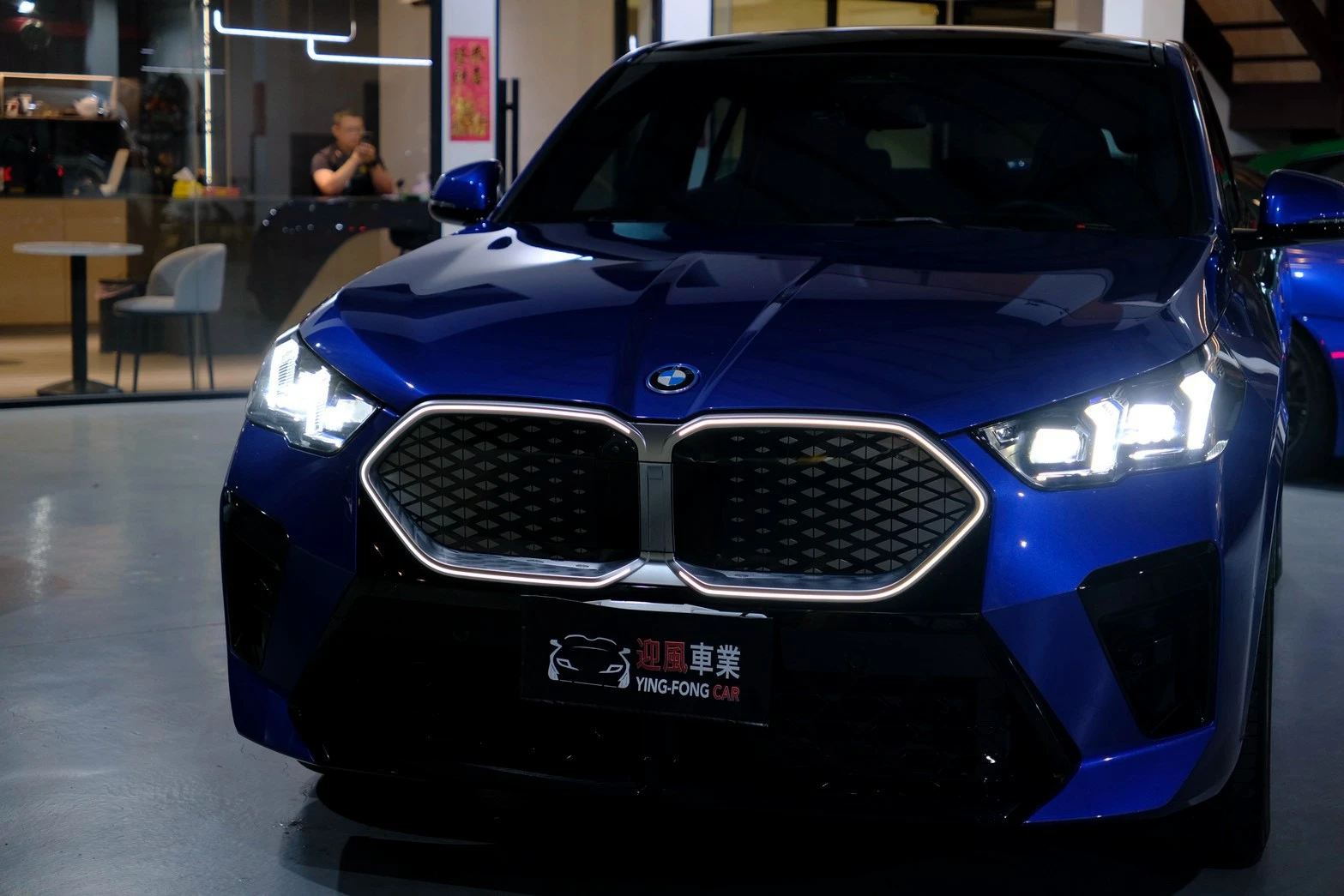 ⚪ 2024 BMW iX2 xDrive30 M Sport 藍色