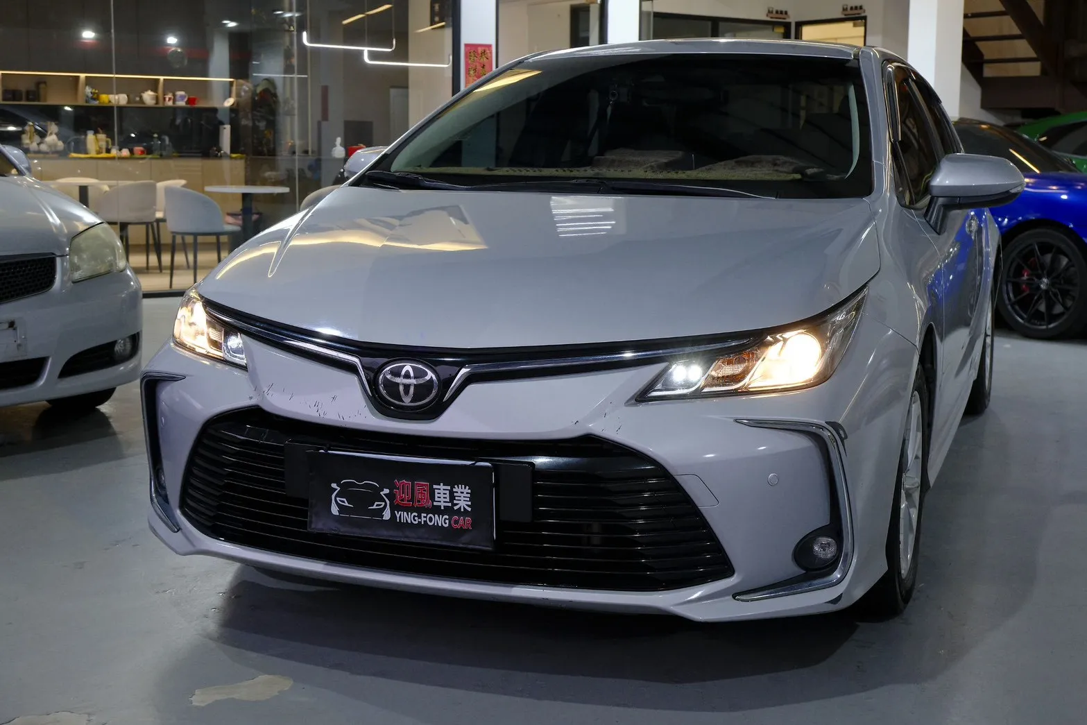 ⚪ 2019 Toyota Corolla Altis 1.8 豪華版 銀色