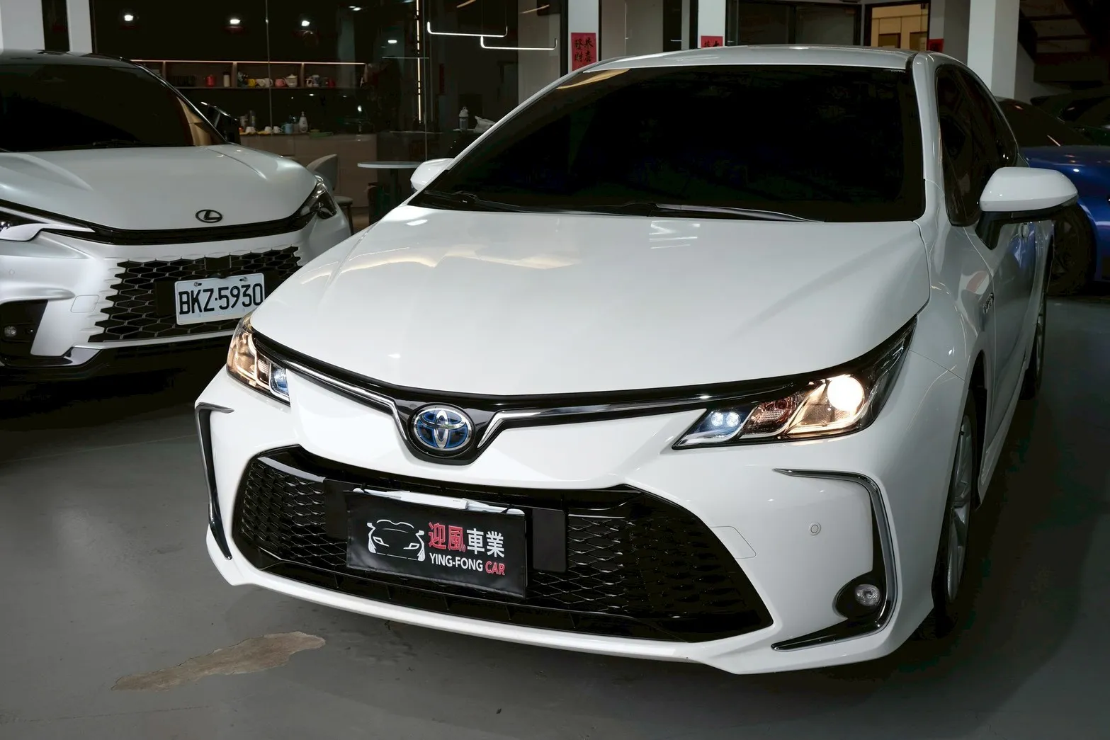 ⚪ 2023 Toyota Corolla Altis 1.8 HV尊爵 白色