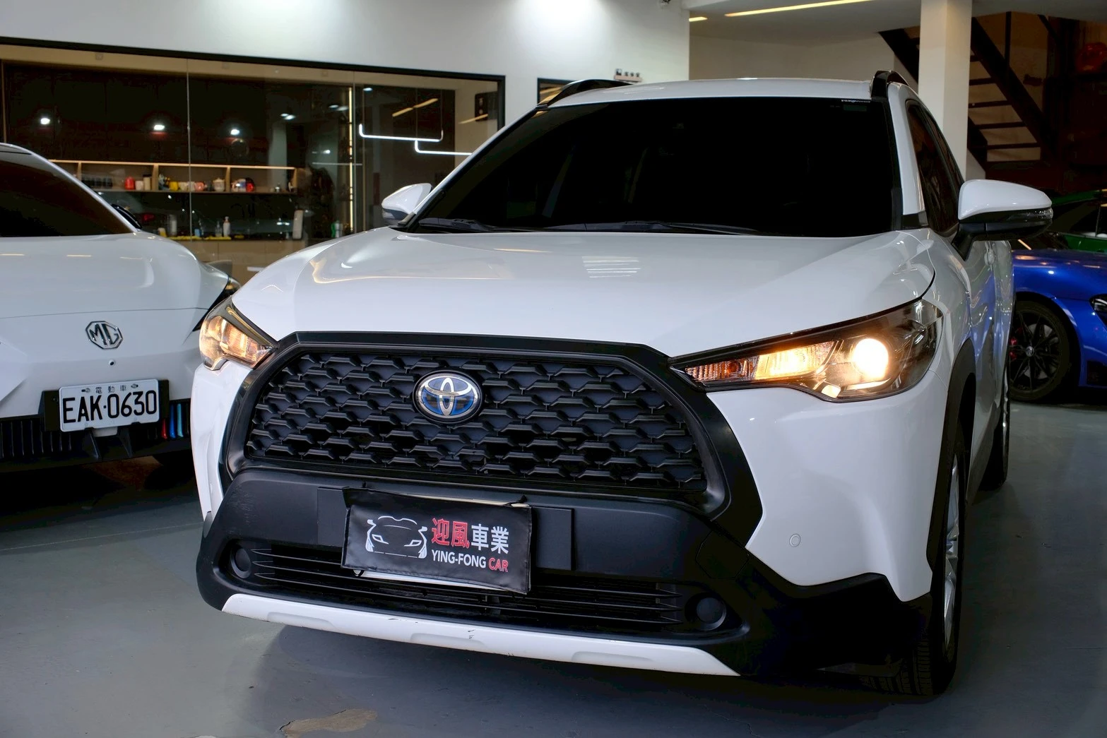 ⚪ 2021 Toyota Corolla Cross 1.8 HV 豪華版 白色
