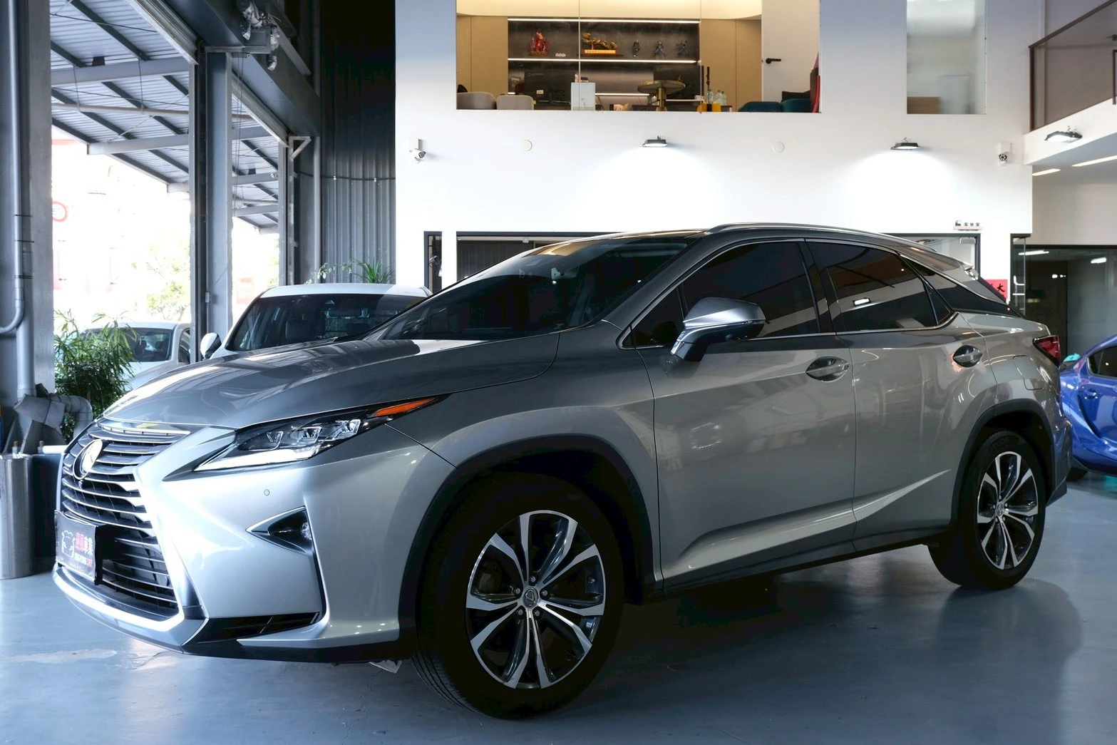 ⚪ 2017 Lexus RX 200t 旗艦版 鈦色