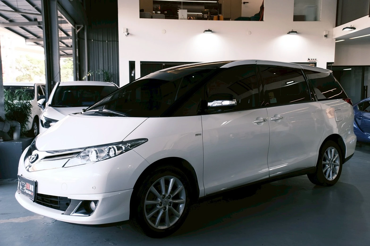 ⚪ 2019 Toyota Previa 2.4 豪華版 白色