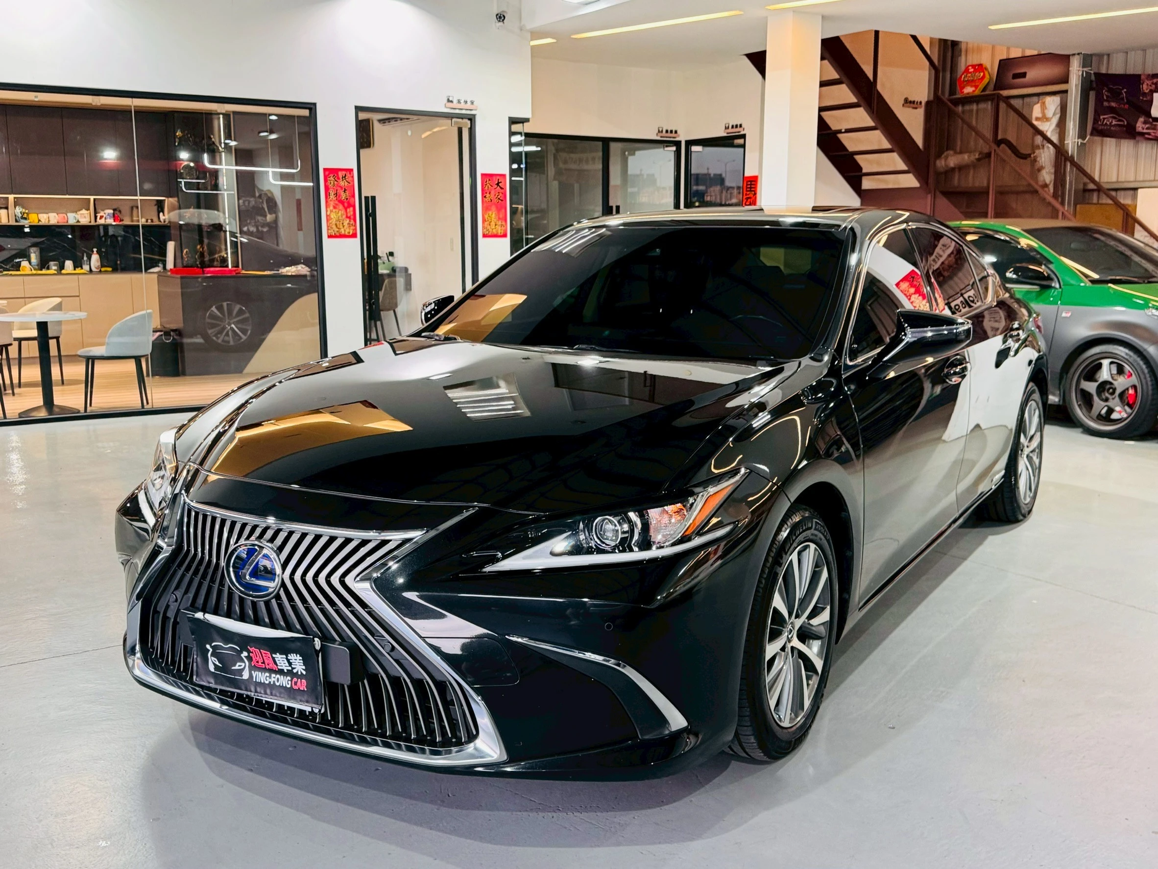 ⚪ 2019 Lexus ES300h 豪華版 黑色