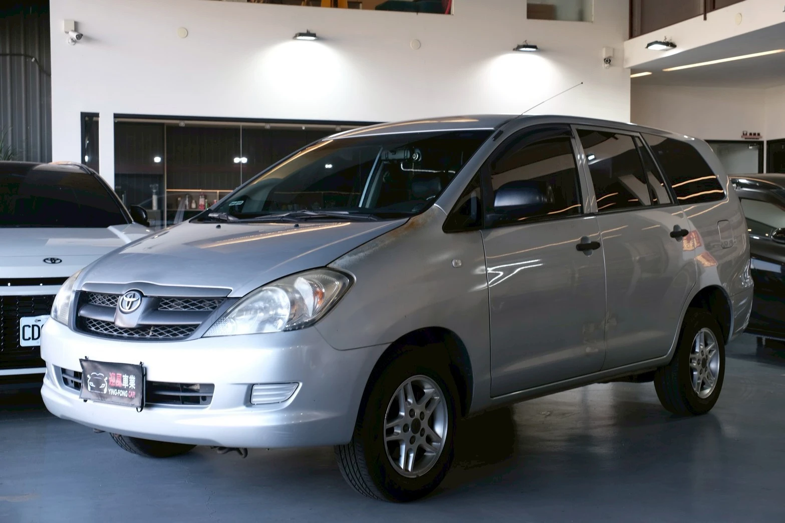 ⚪ 2015 Toyota Innova 2.0 J版 自排 銀色