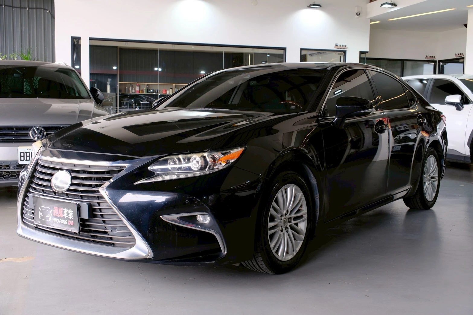⚪ 2016 Lexus ES200 頂級版 黑色
