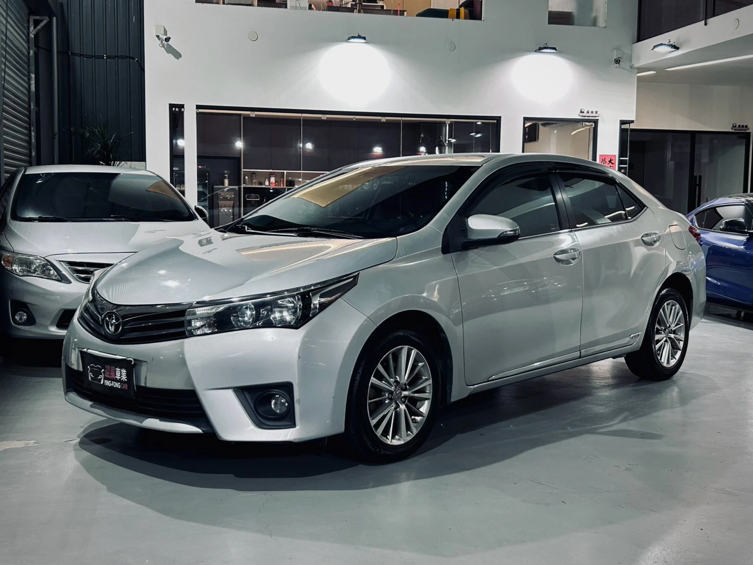 ⚪ 2014 Toyota Corolla Altis 1.8 經典版 銀色