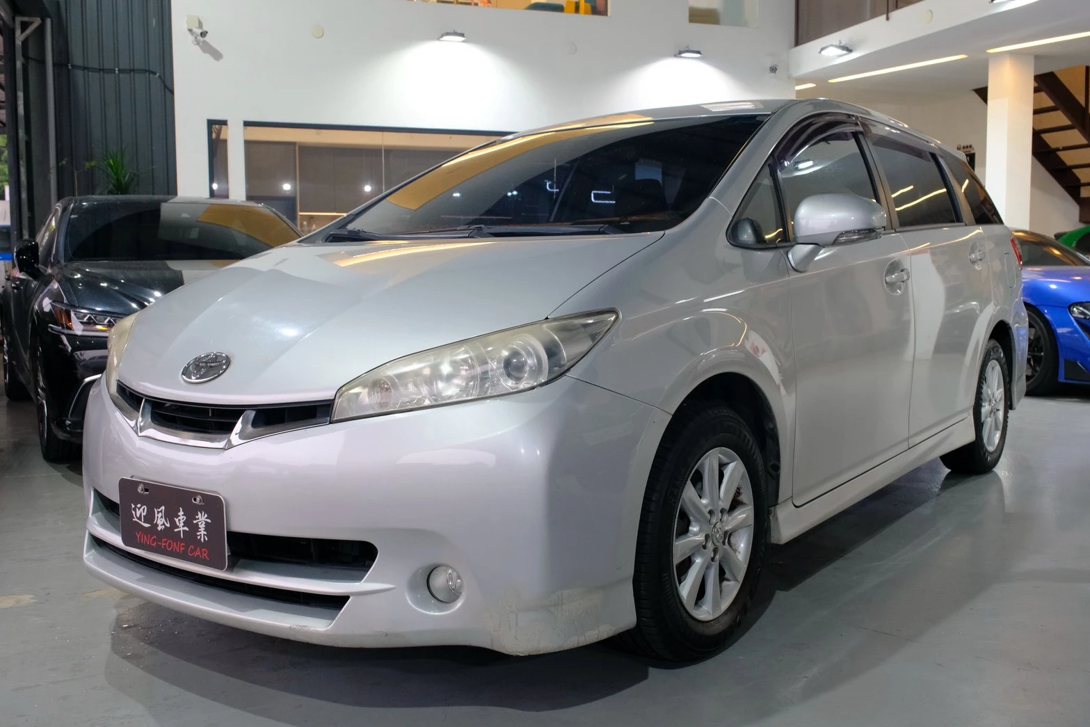 ⚪ 2012 Toyota Wish 2.0 E 銀色