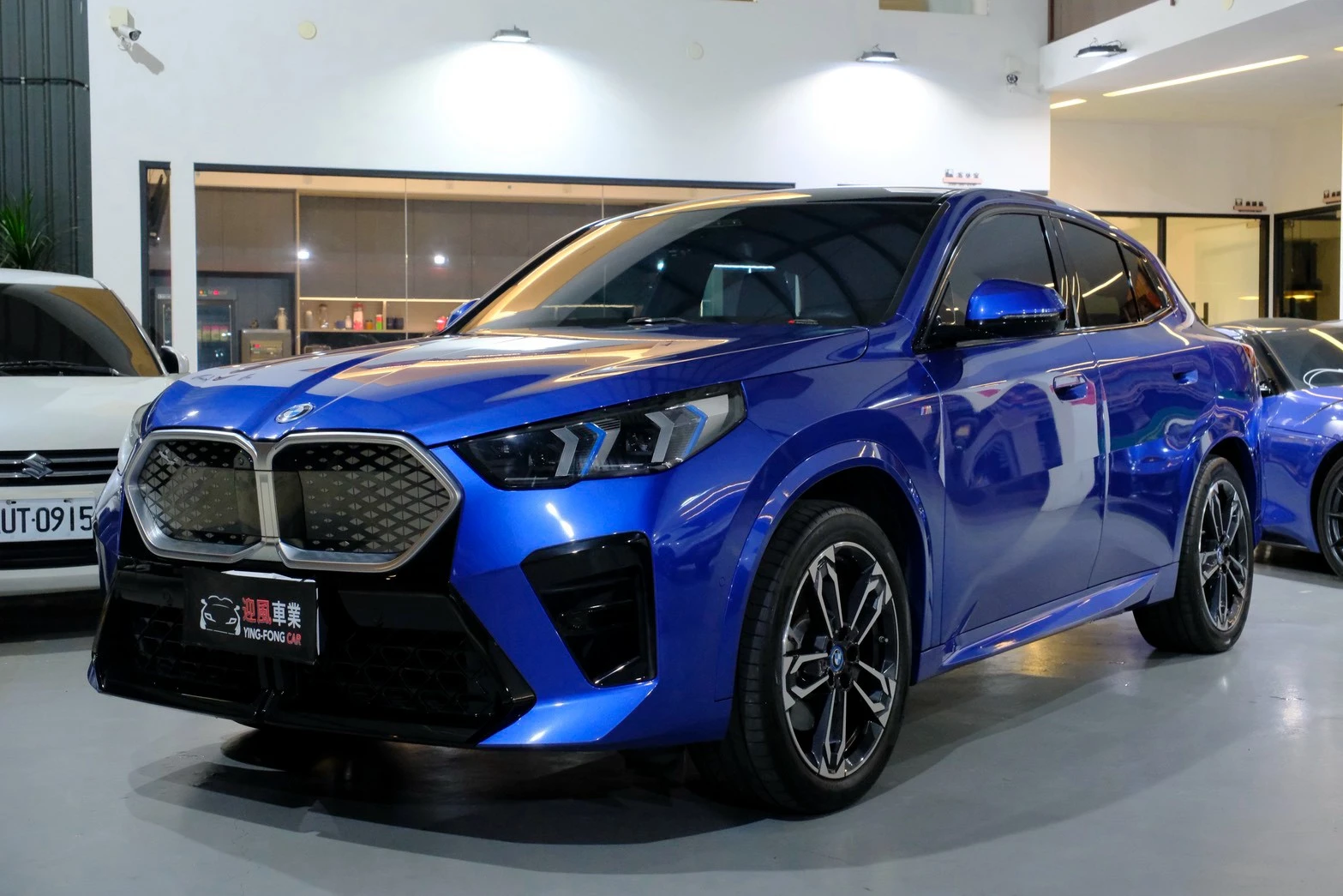 ⚪ 2024 BMW iX2 xDrive30 M Sport 藍色