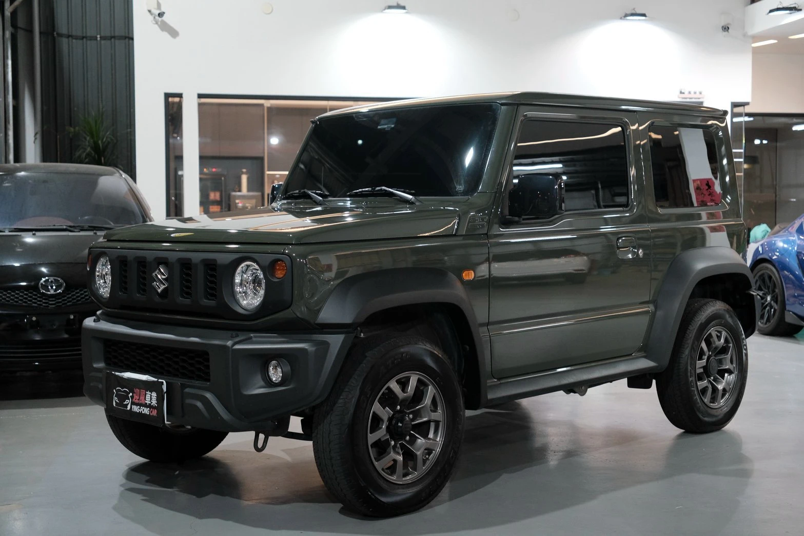 ⚪ 2025 Suzuki Jimny 1.5 GLX 軍綠色