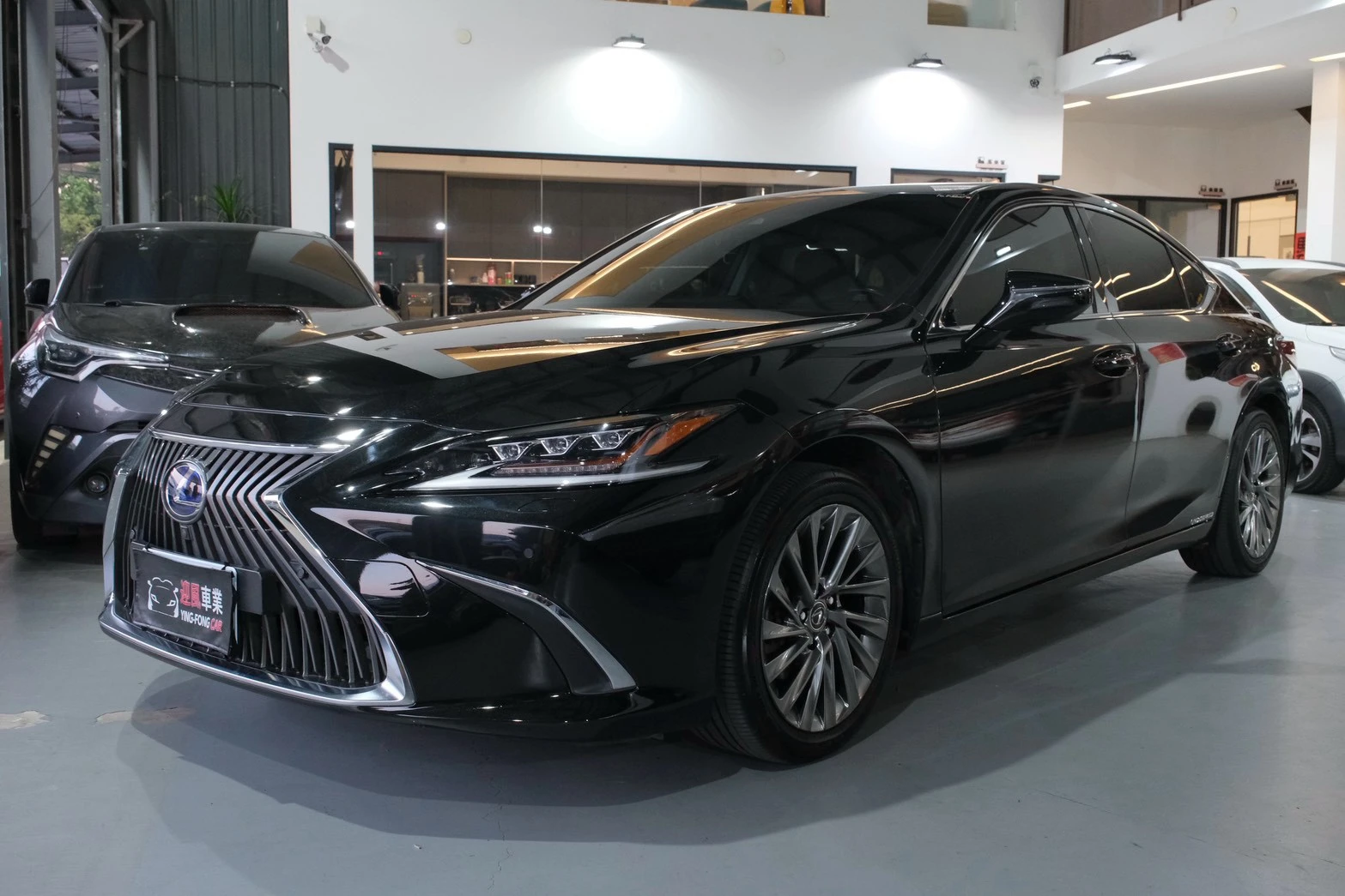 ⚪ 2021 Lexus ES 300h 旗艦版 黑色