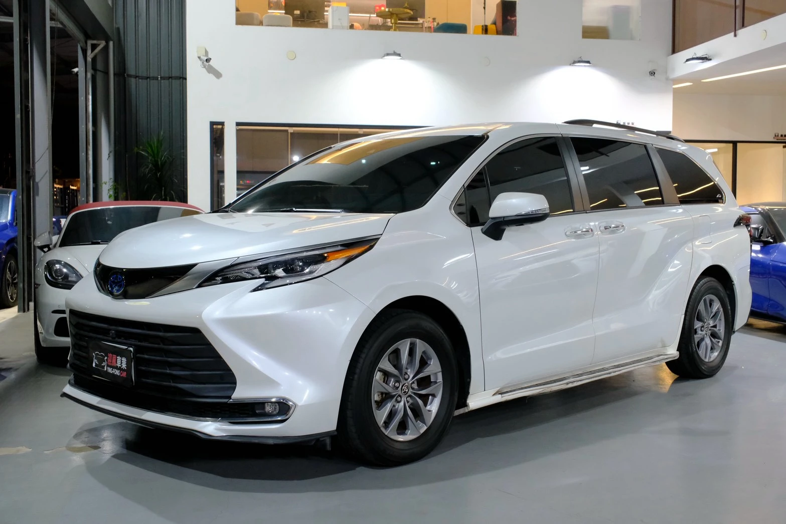 ⚪ 2022 Toyota Sienna 2.5 Hybrid 旗艦版 白色
