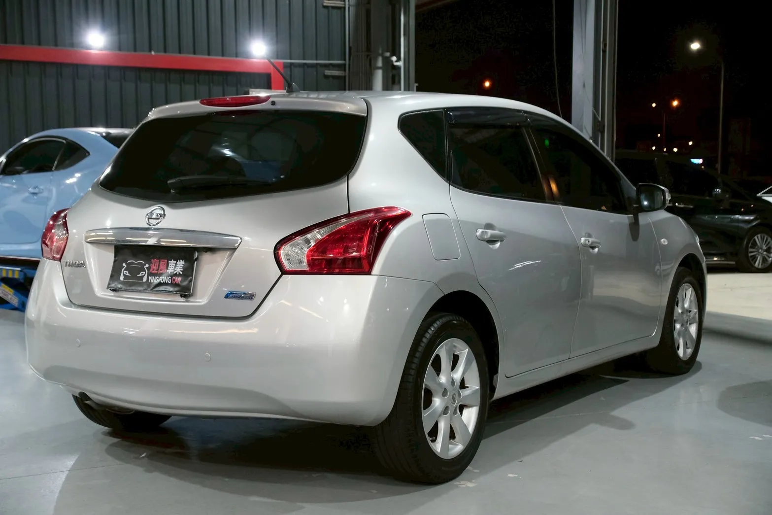 ⚪ 2016 Nissan Tiida 5D 豪華影音版 銀色