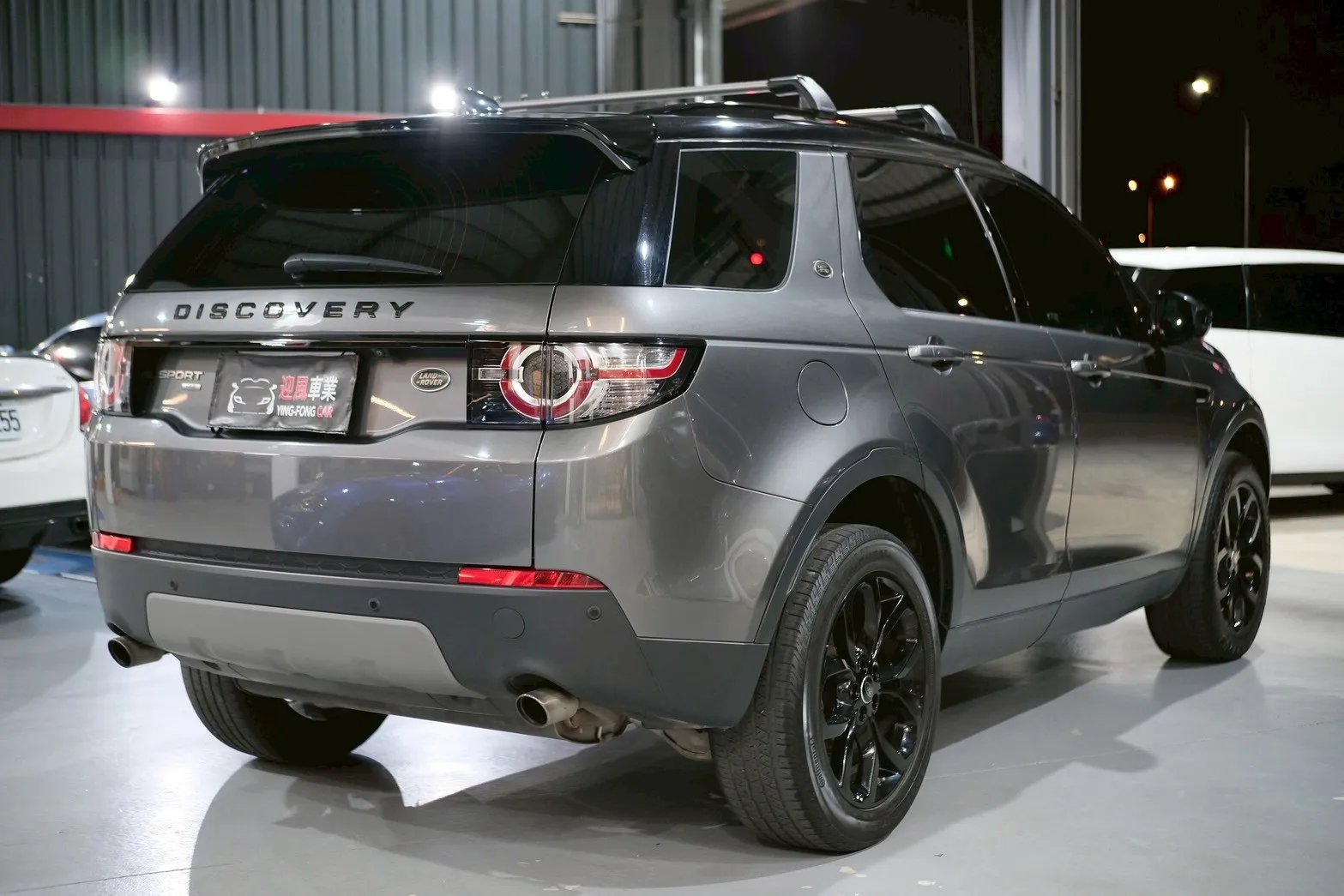 ⚪ 2017 Land Rover Discovery Sport 2.0 TD4 HSE 灰色