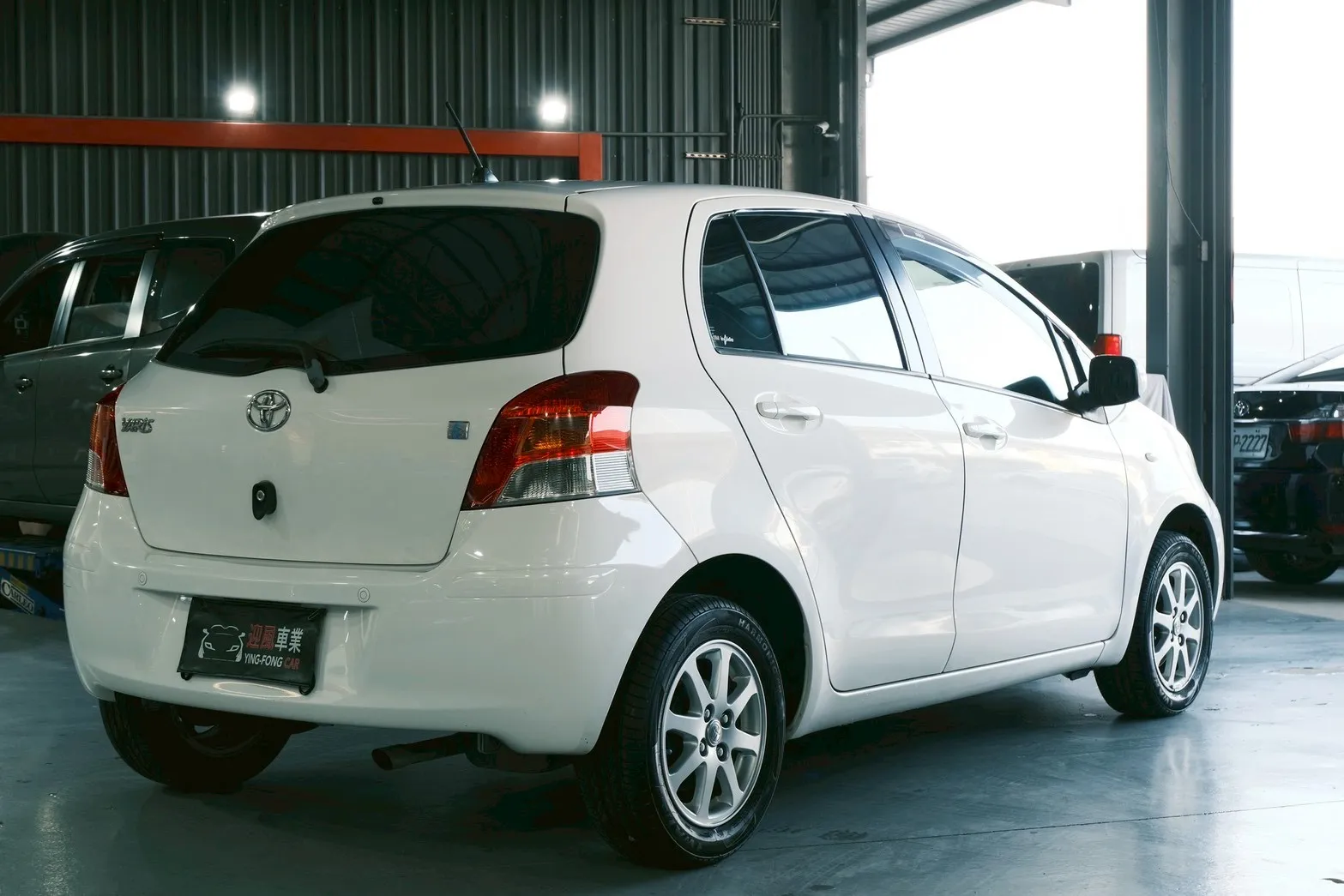 ⚪ 2012 Toyota Yaris 1.5 E 白色