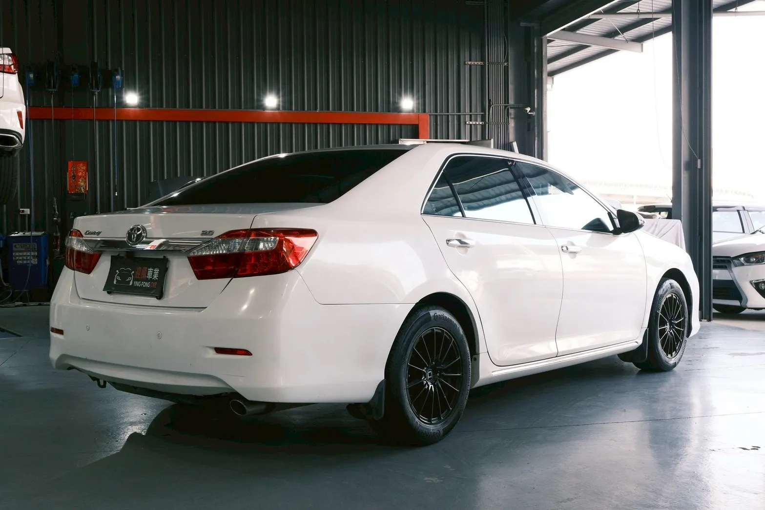 ⚪ 2013 Toyota Camry 2.0 E 白色