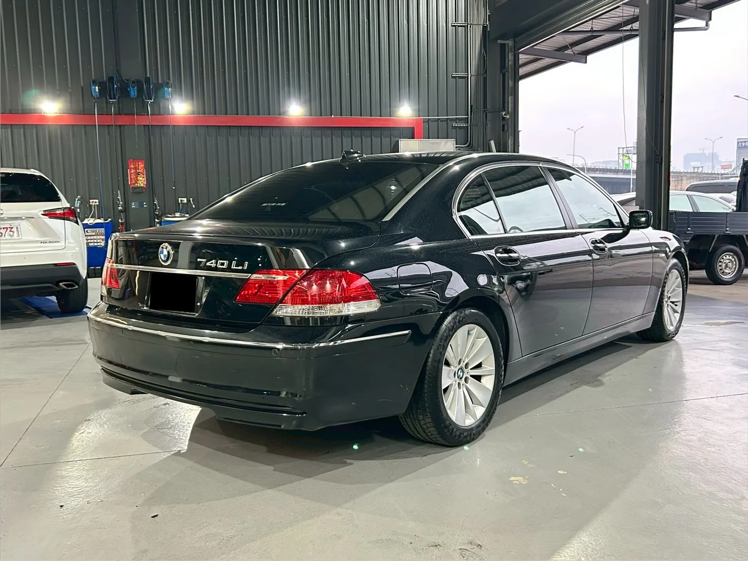⚪ 2006 BMW 7 Series 740Li 黑色