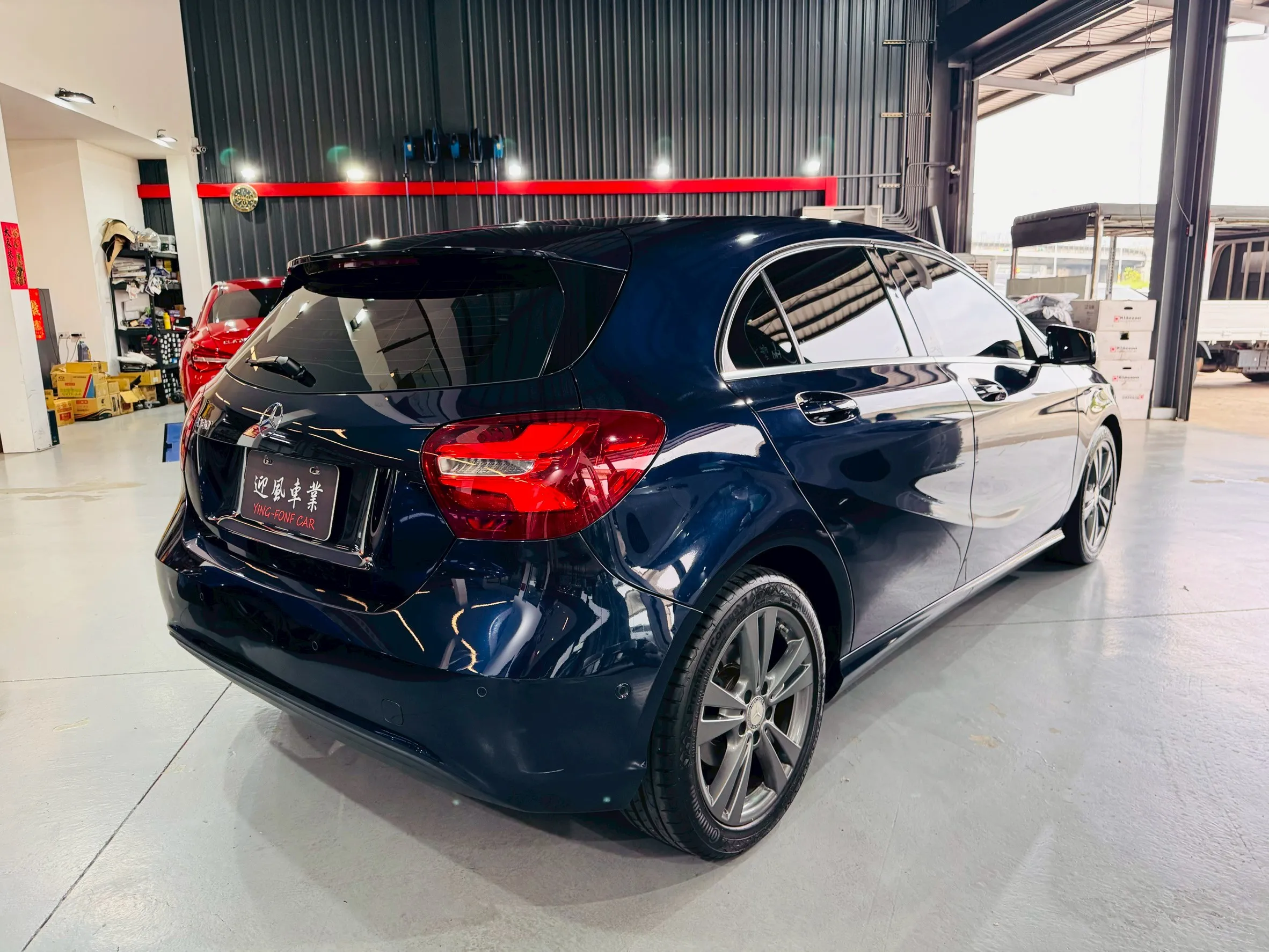 ⚪ 2017 Benz A180 1.6 渦輪 藍色