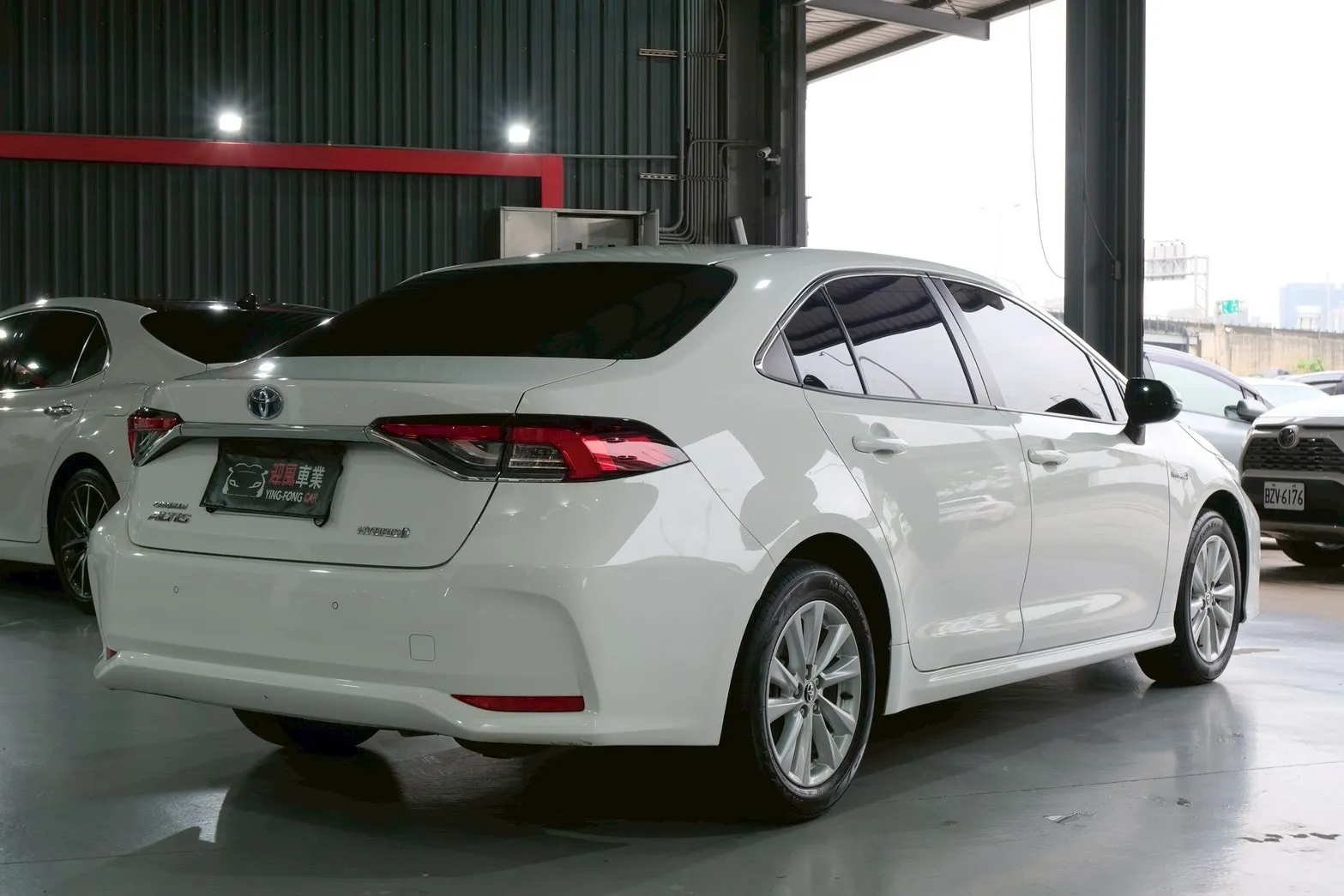 ⚪ 2023 Toyota Corolla Altis 1.8 HV尊爵 白色
